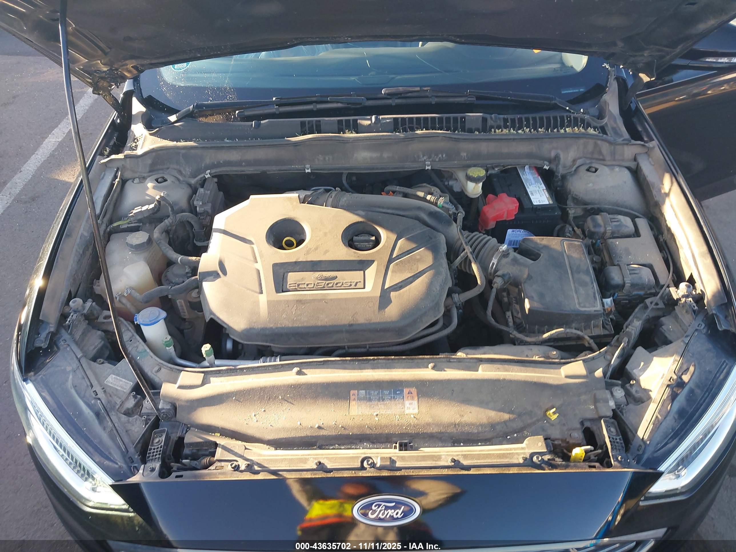 FORD FUSION image 10