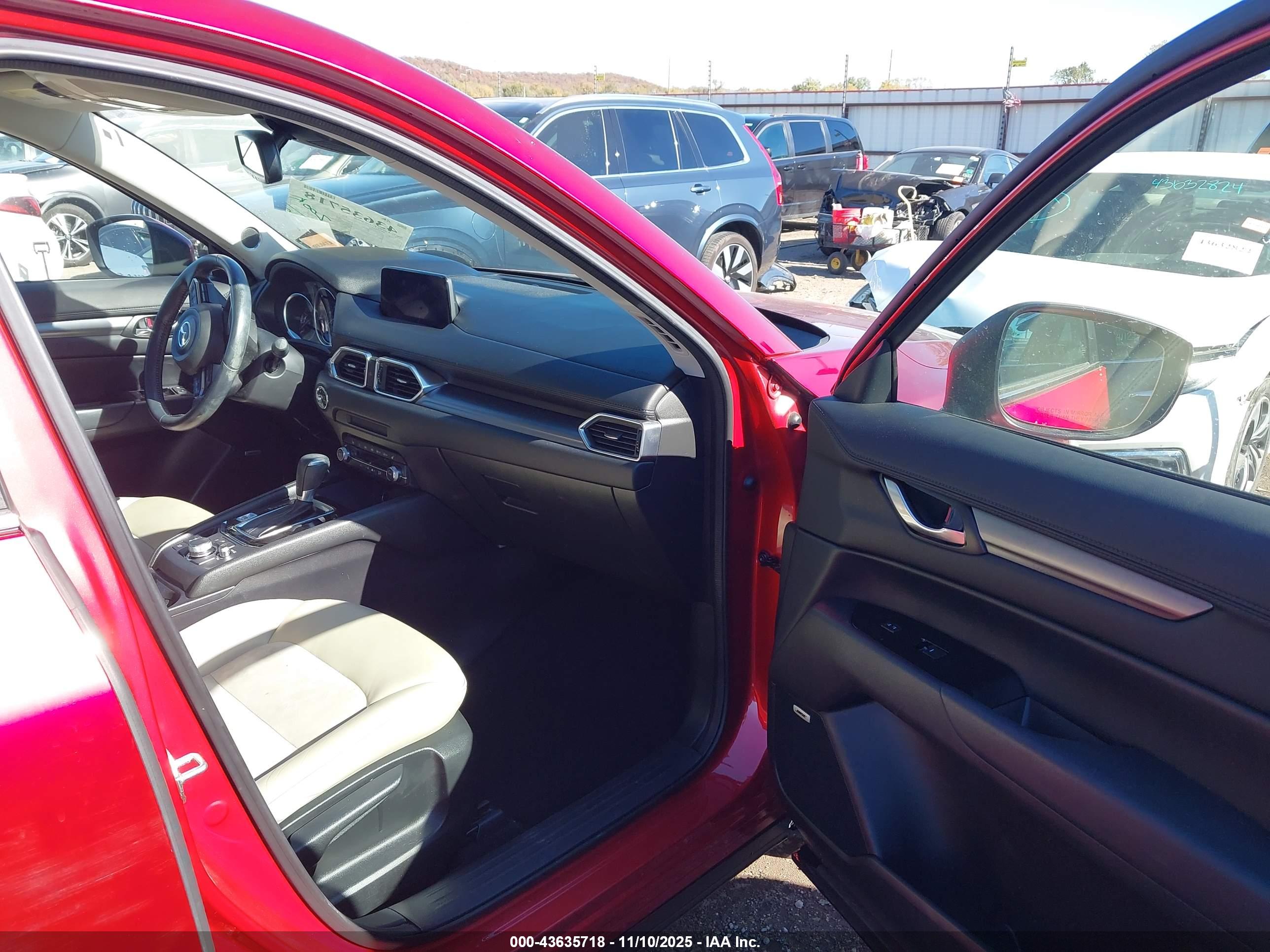 MAZDA CX-5 image 5