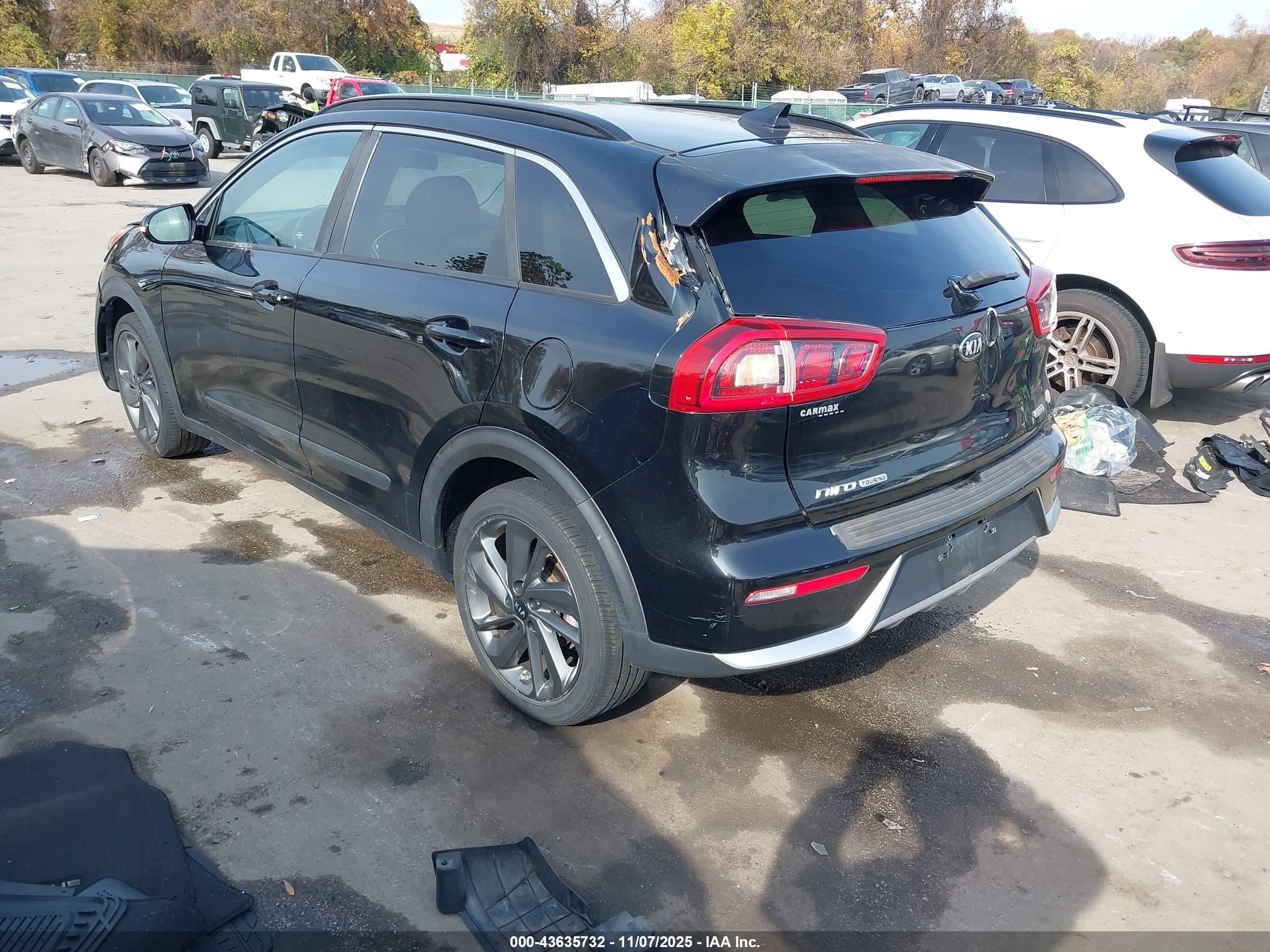 KIA NIRO image 3