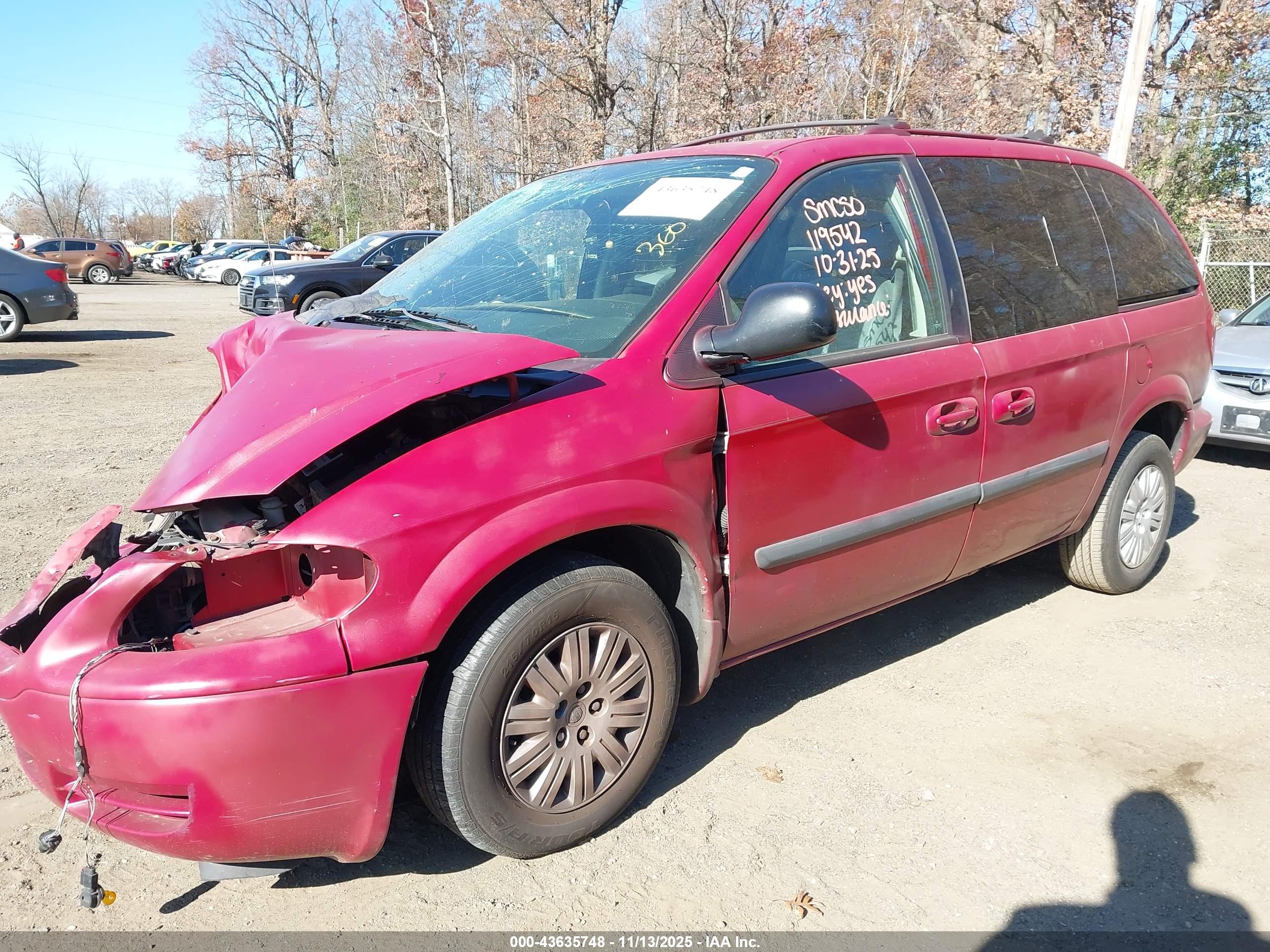 CHRYSLER TOWN image 2