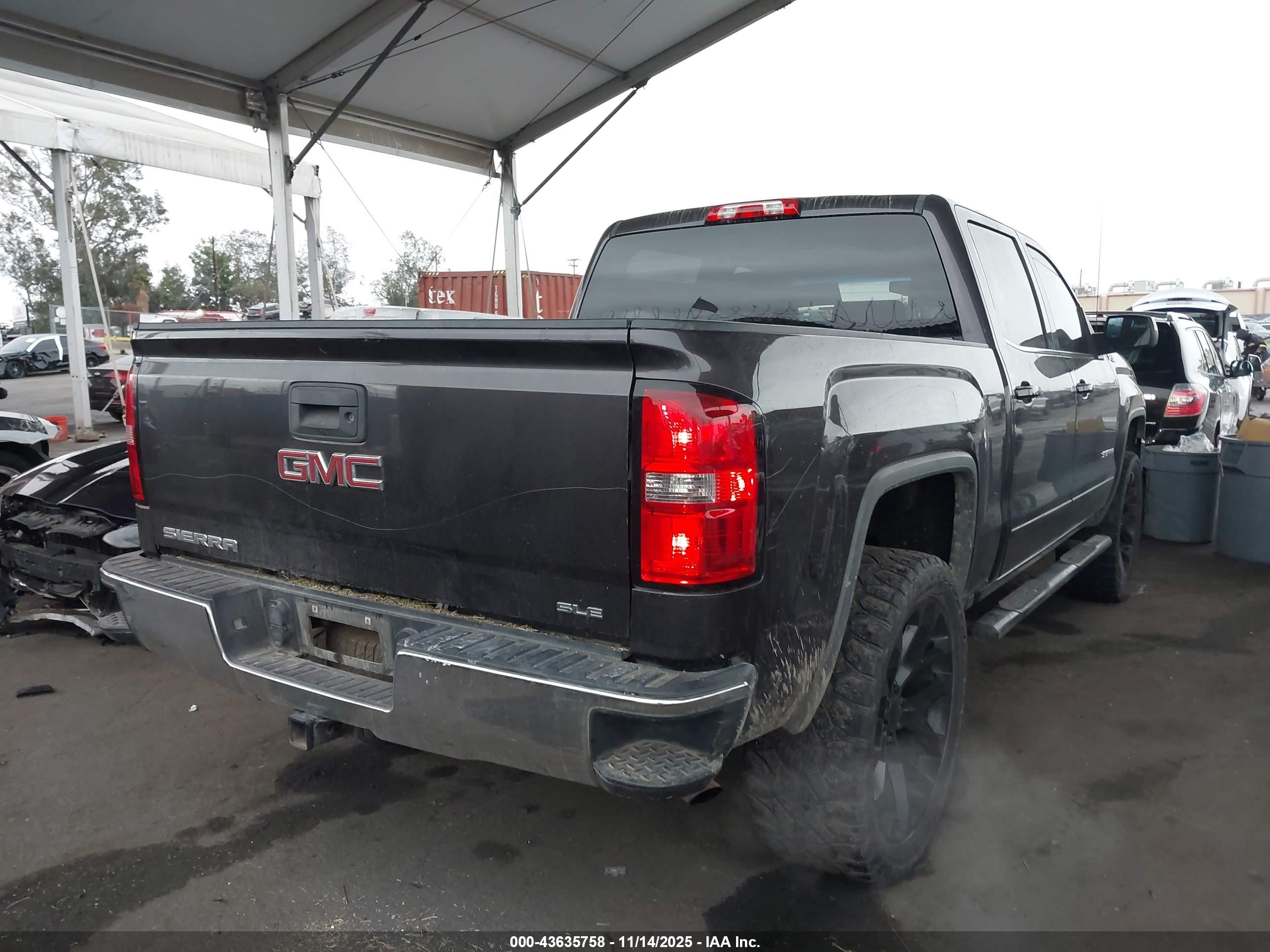GMC SIERRA image 4