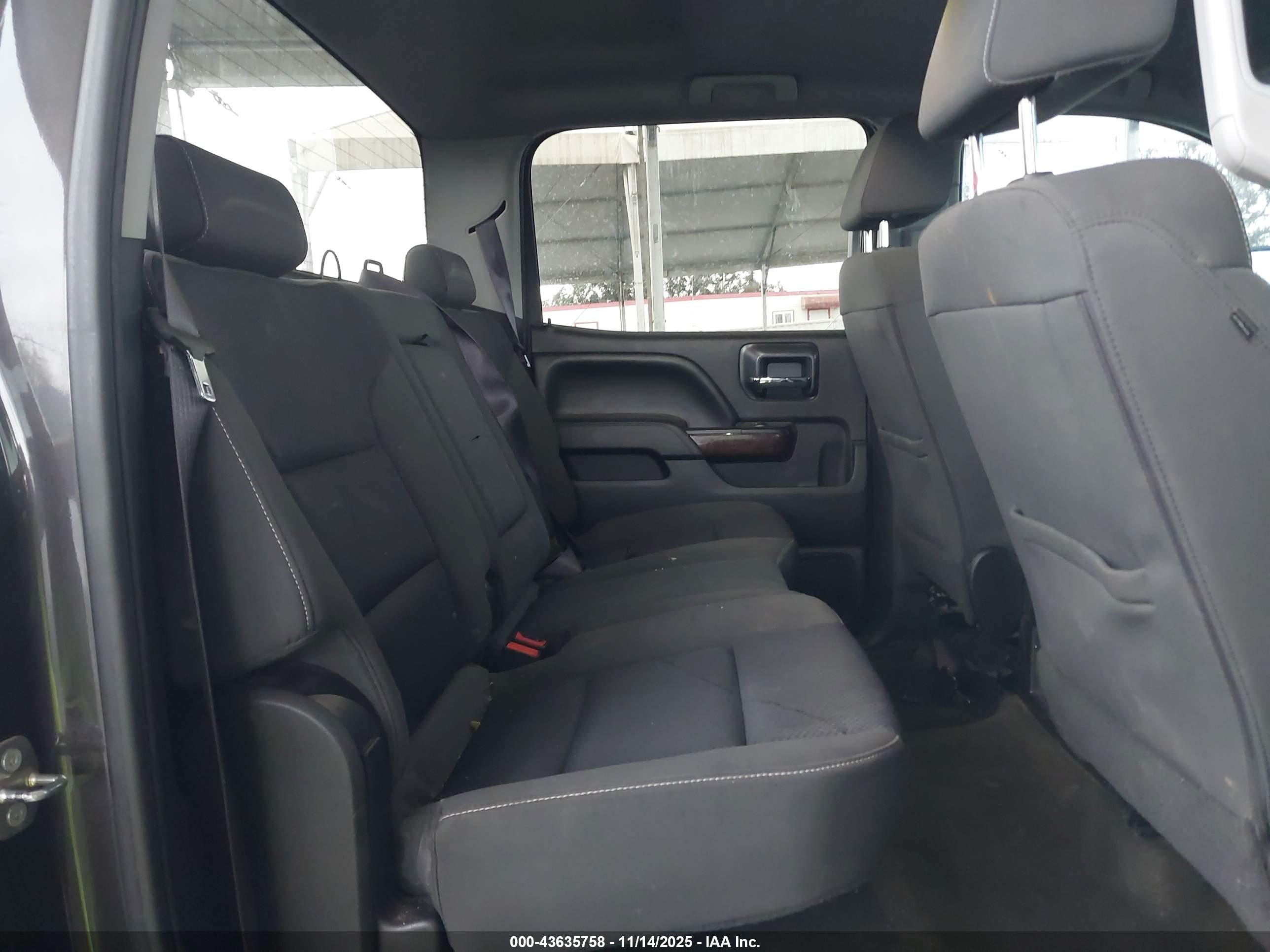 GMC SIERRA image 8