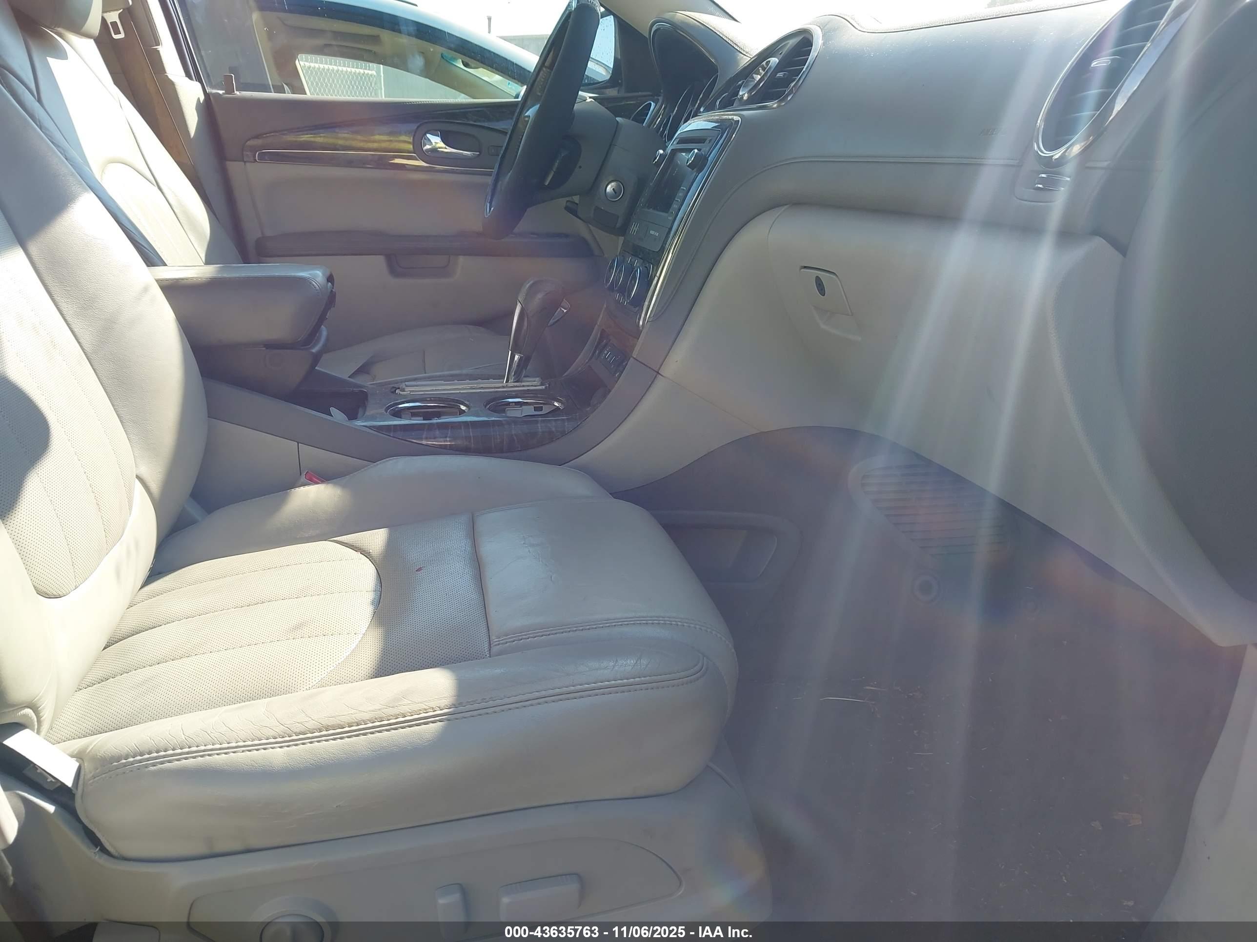 BUICK ENCLAVE image 5