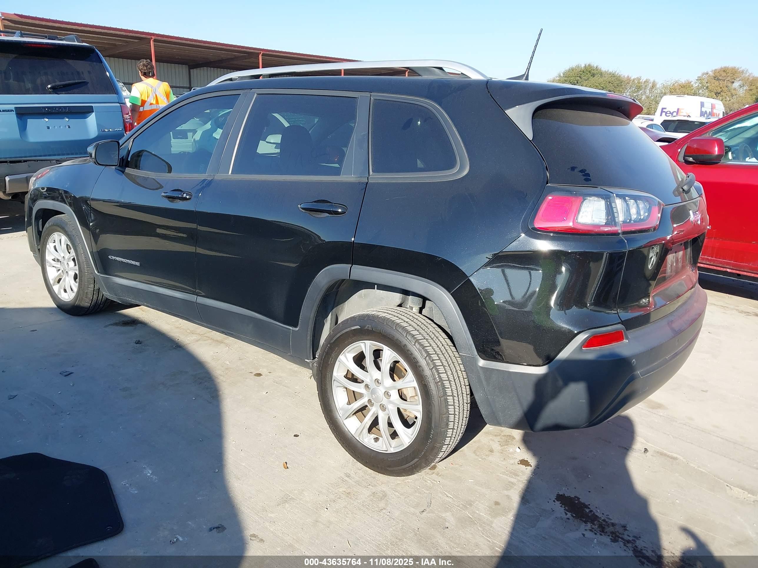 JEEP CHEROKEE image 3