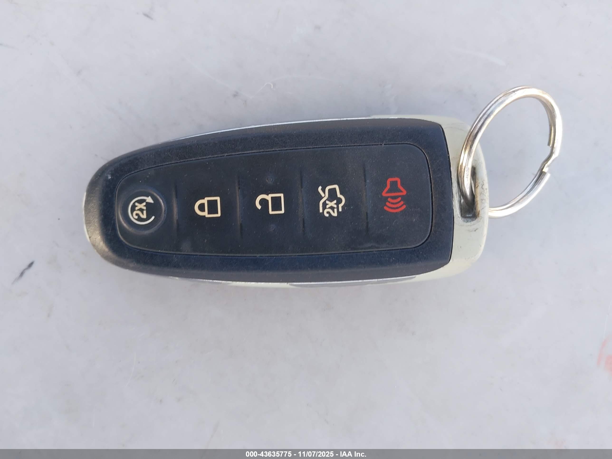 FORD EXPLORER image 11