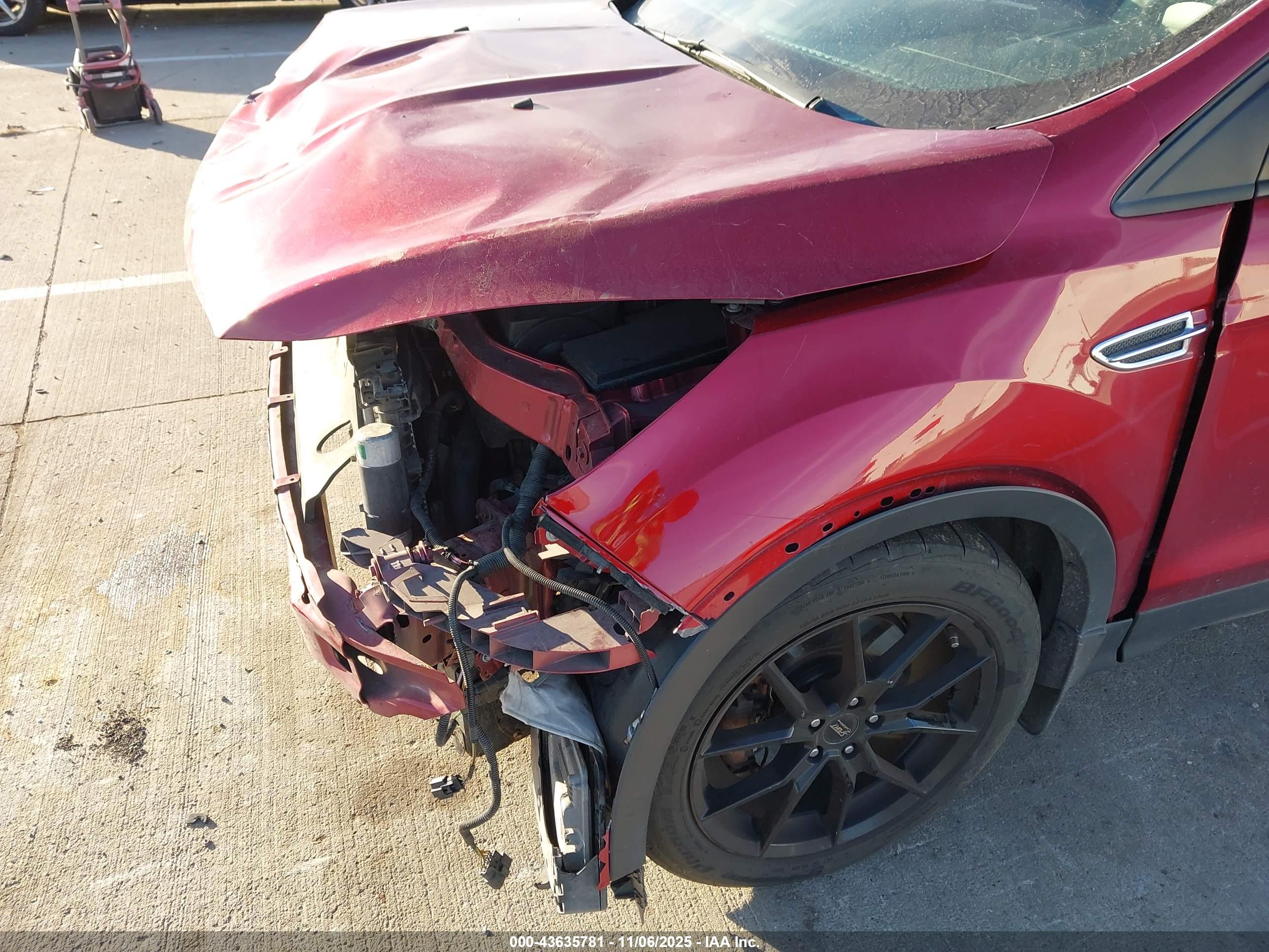 FORD ESCAPE image 6