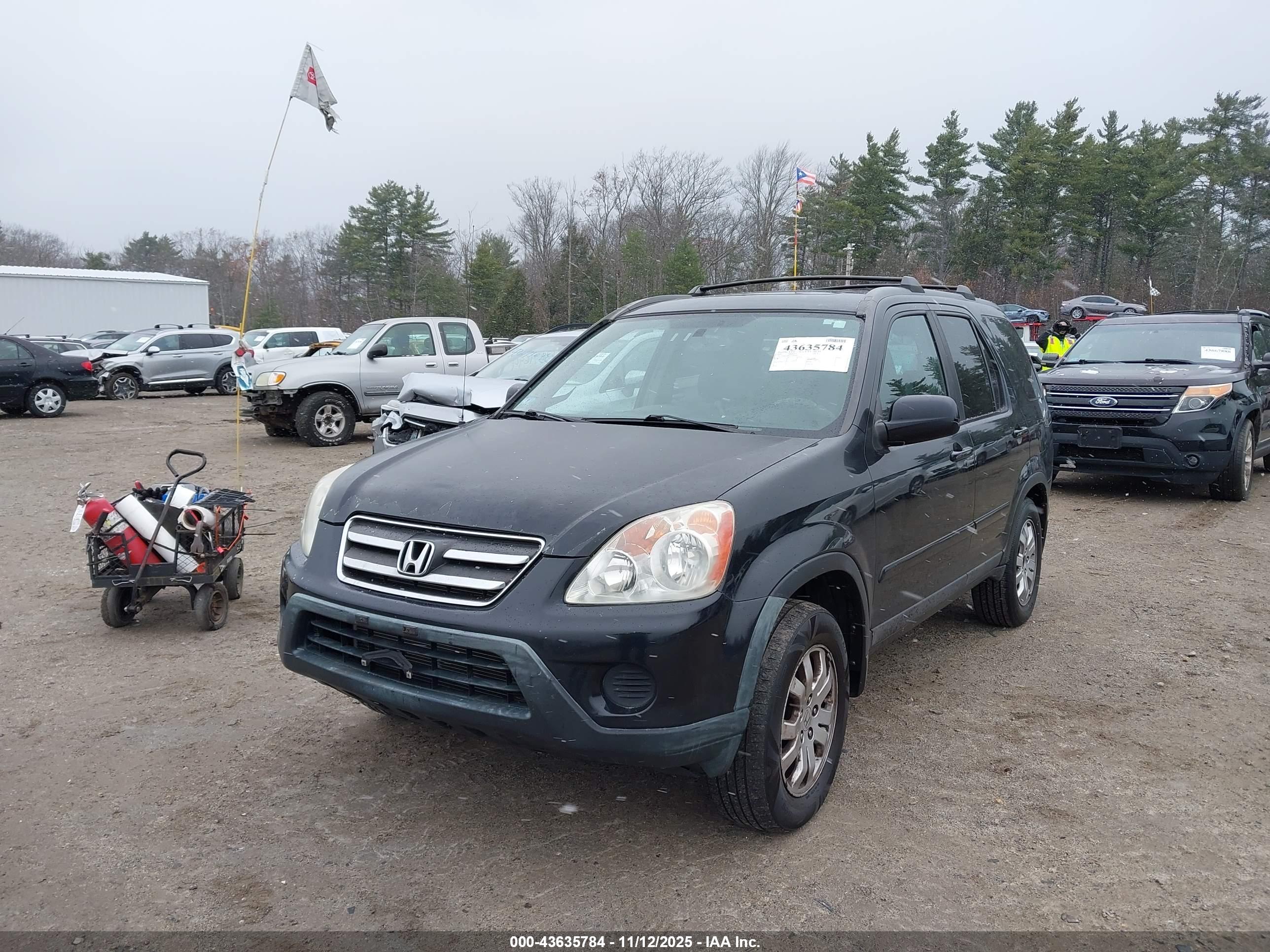 HONDA CR-V image 2