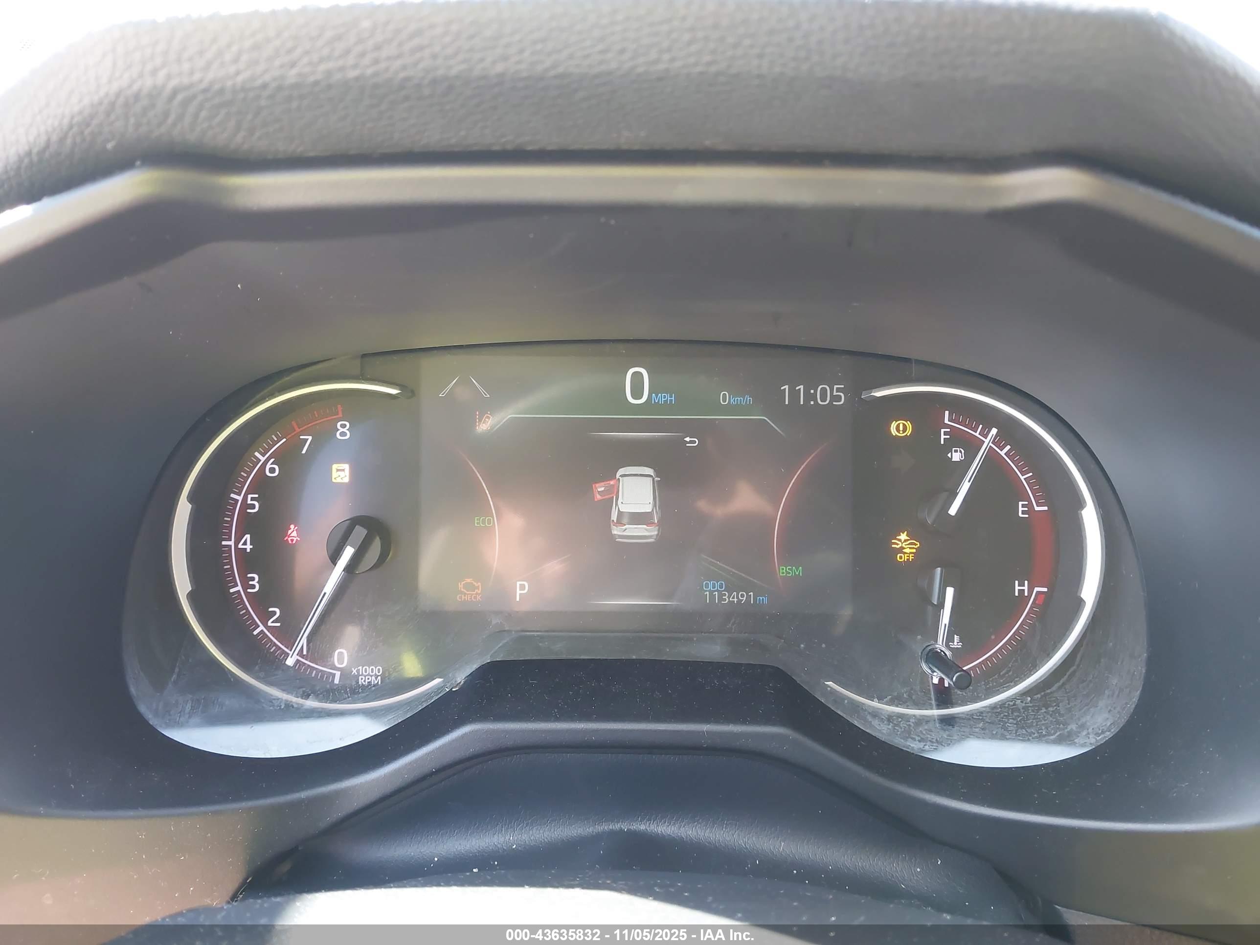 TOYOTA RAV4 image 7
