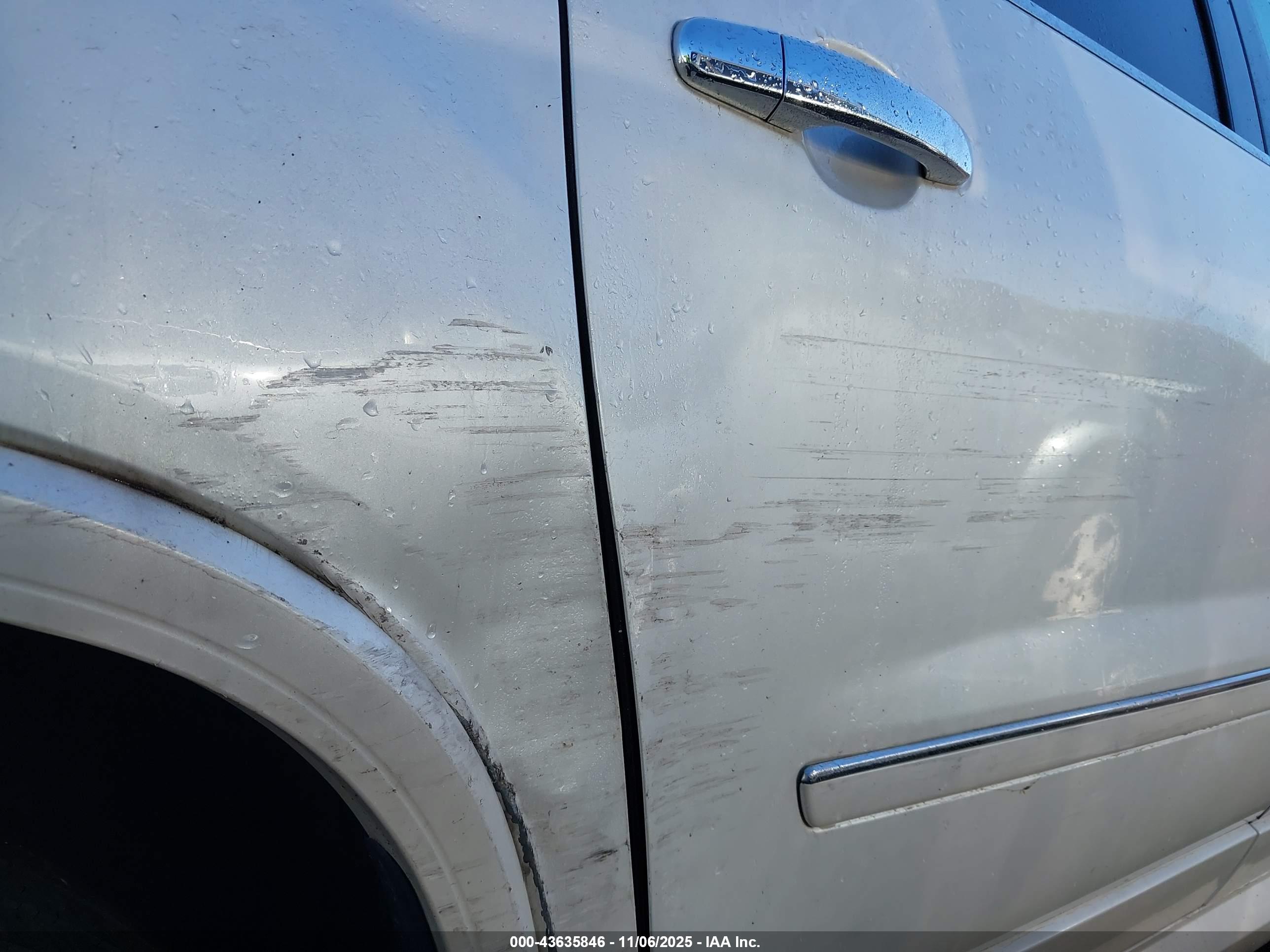 GMC ACADIA image 6