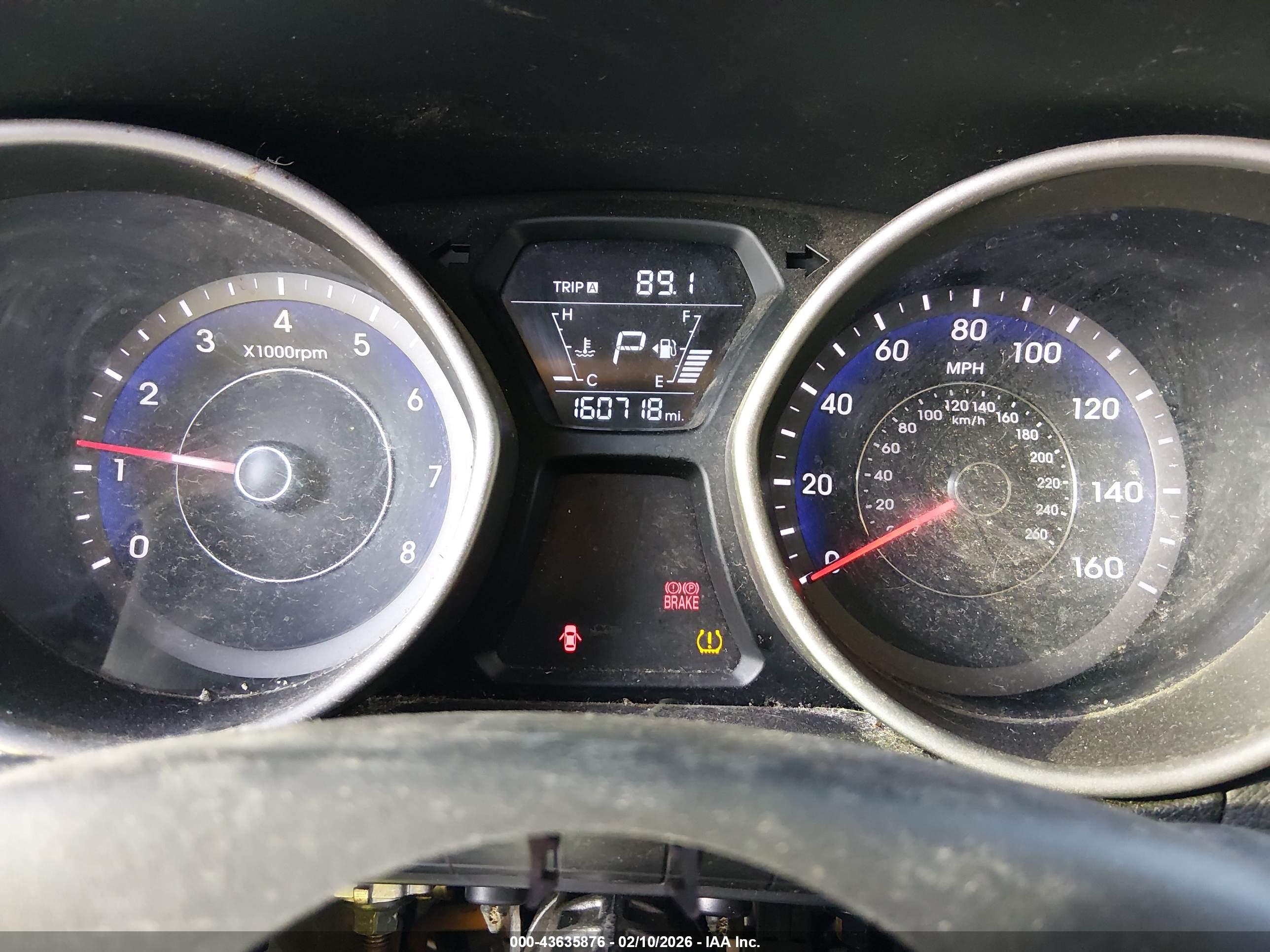 HYUNDAI ELANTRA image 7