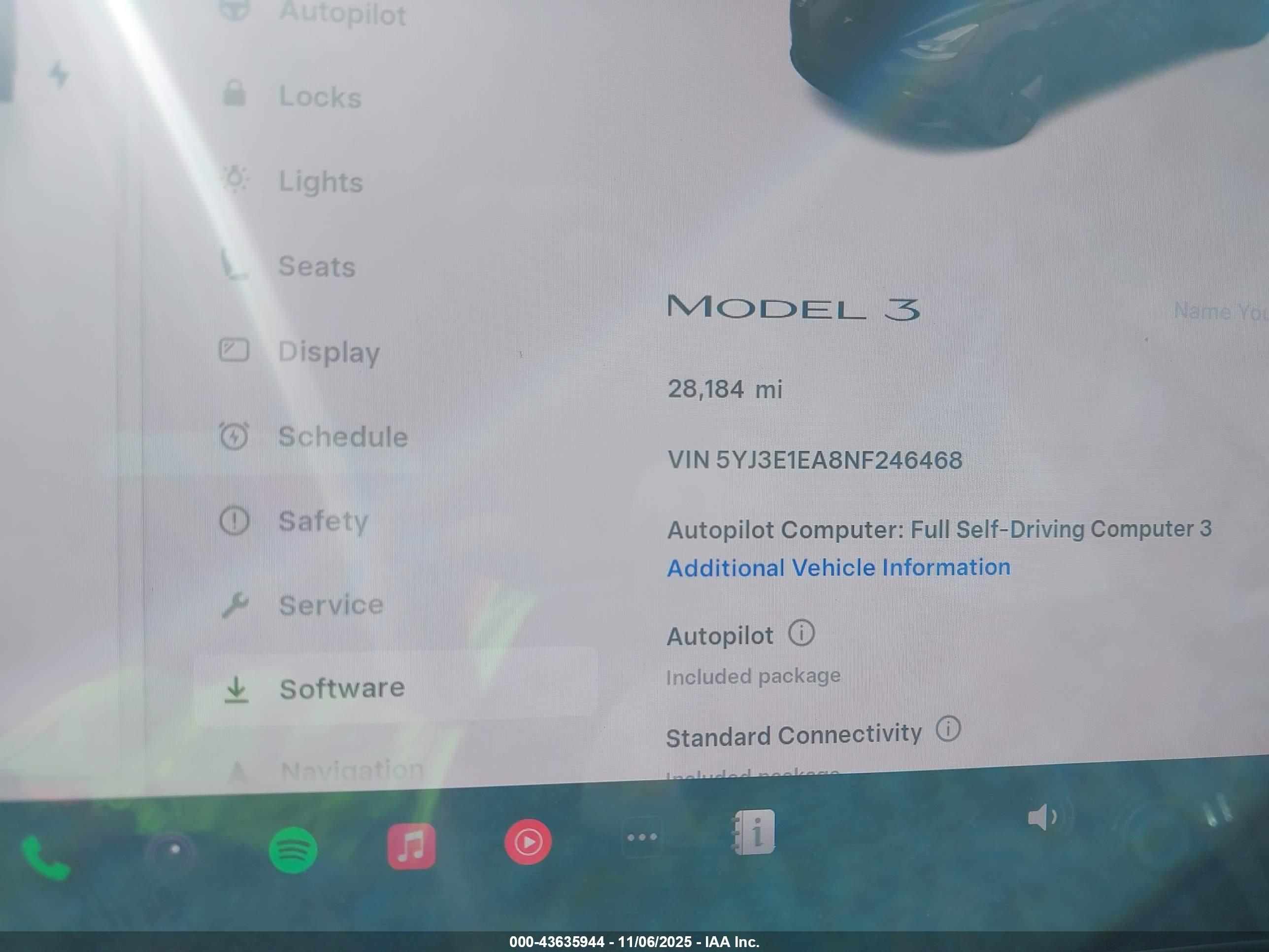 TESLA MODEL image 7