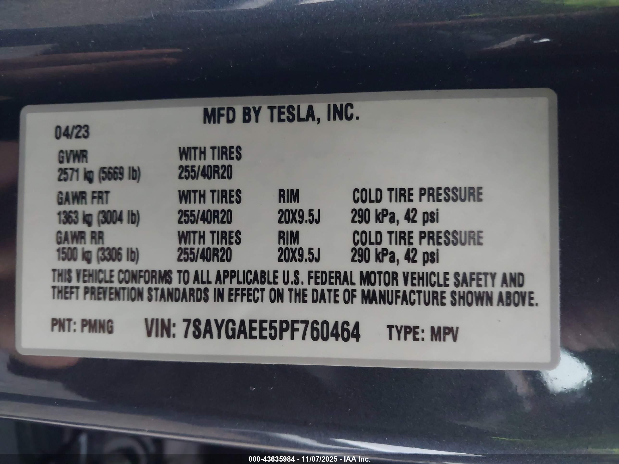 TESLA MODEL image 9