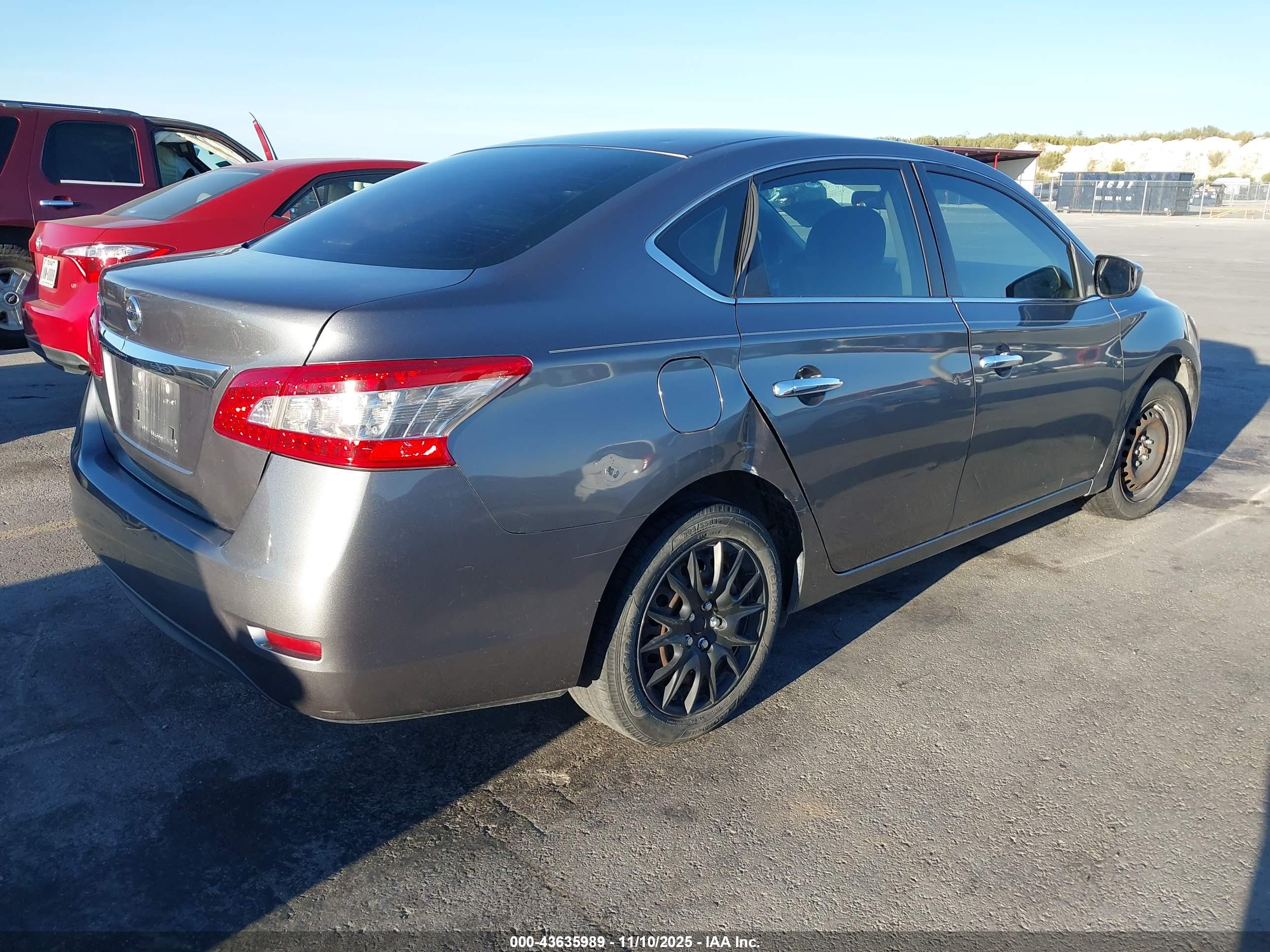 NISSAN SENTRA image 4