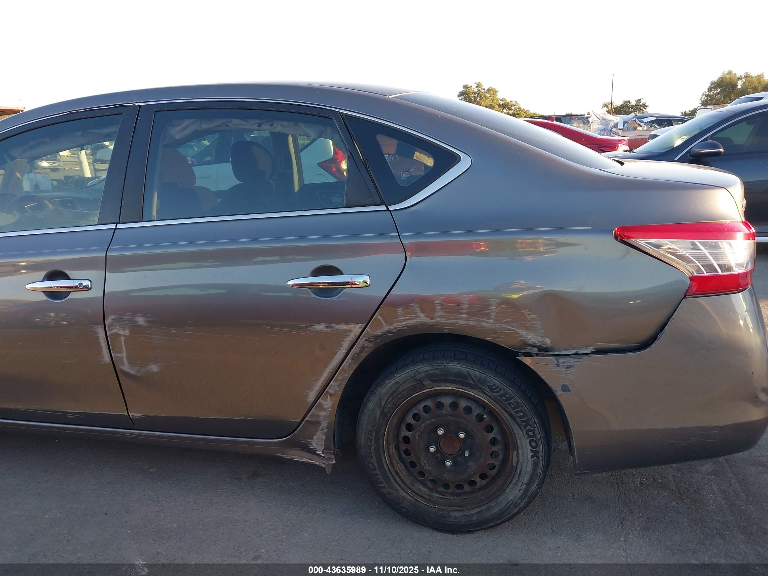 NISSAN SENTRA image 6