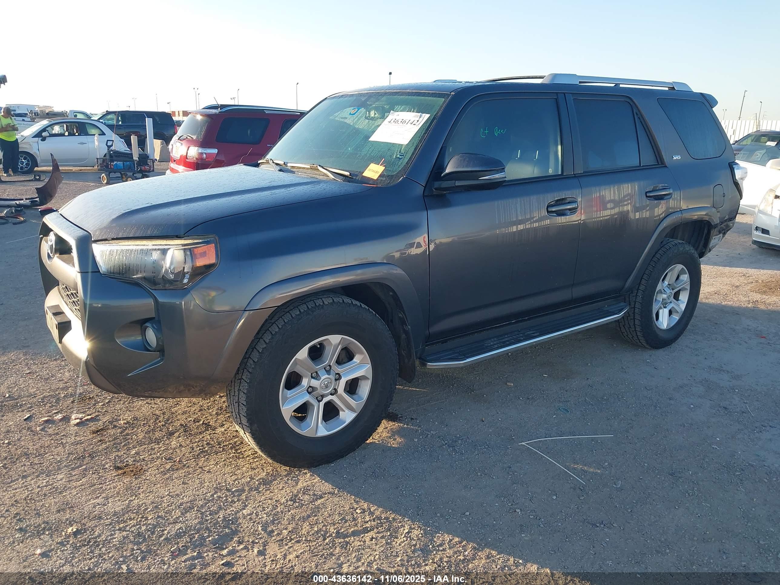 TOYOTA 4RUNNER image 2