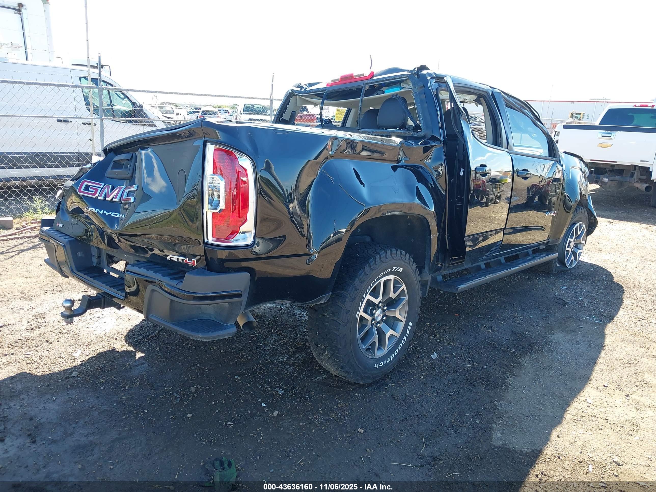GMC CANYON image 4
