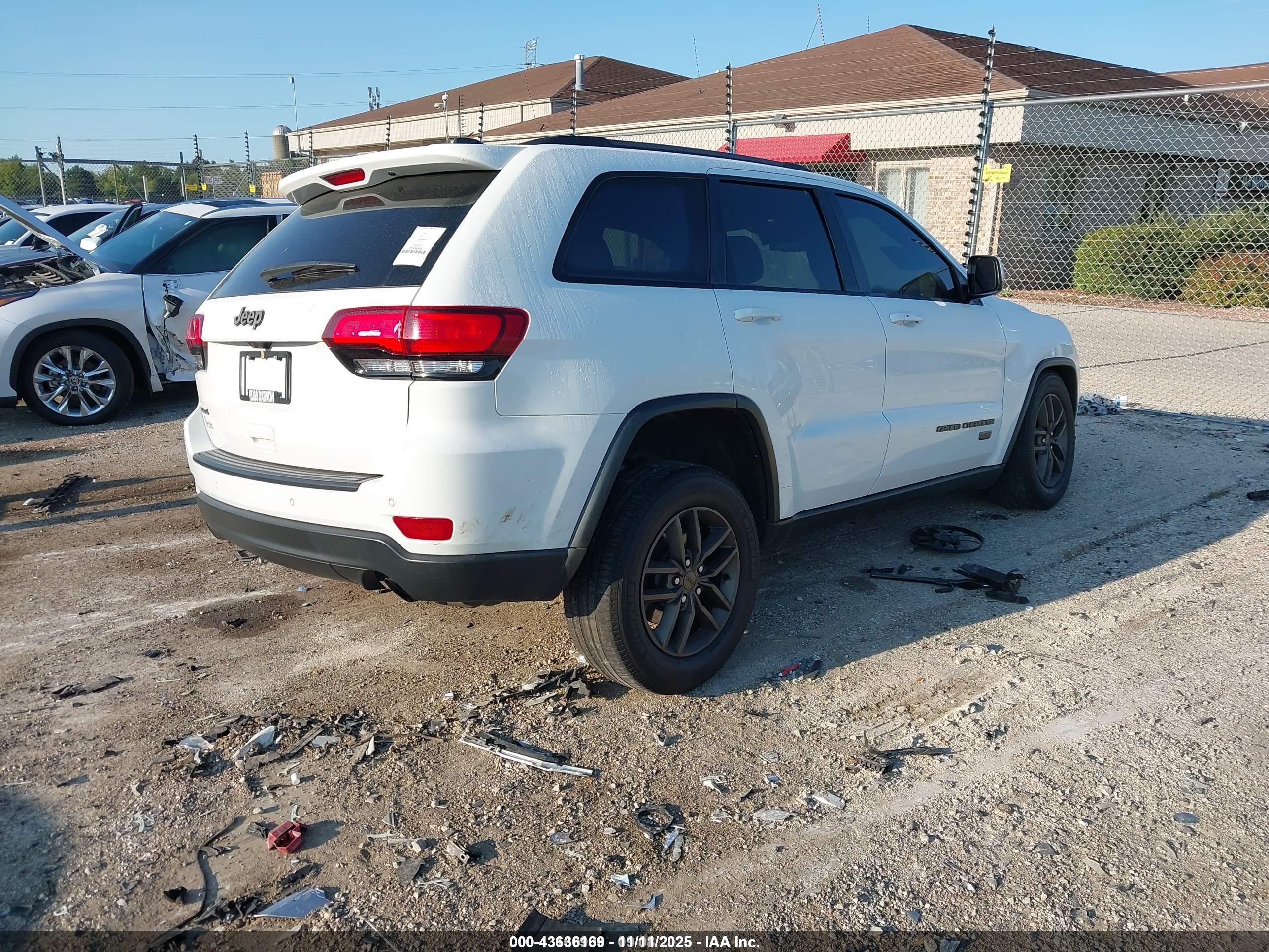 JEEP GRAND image 4