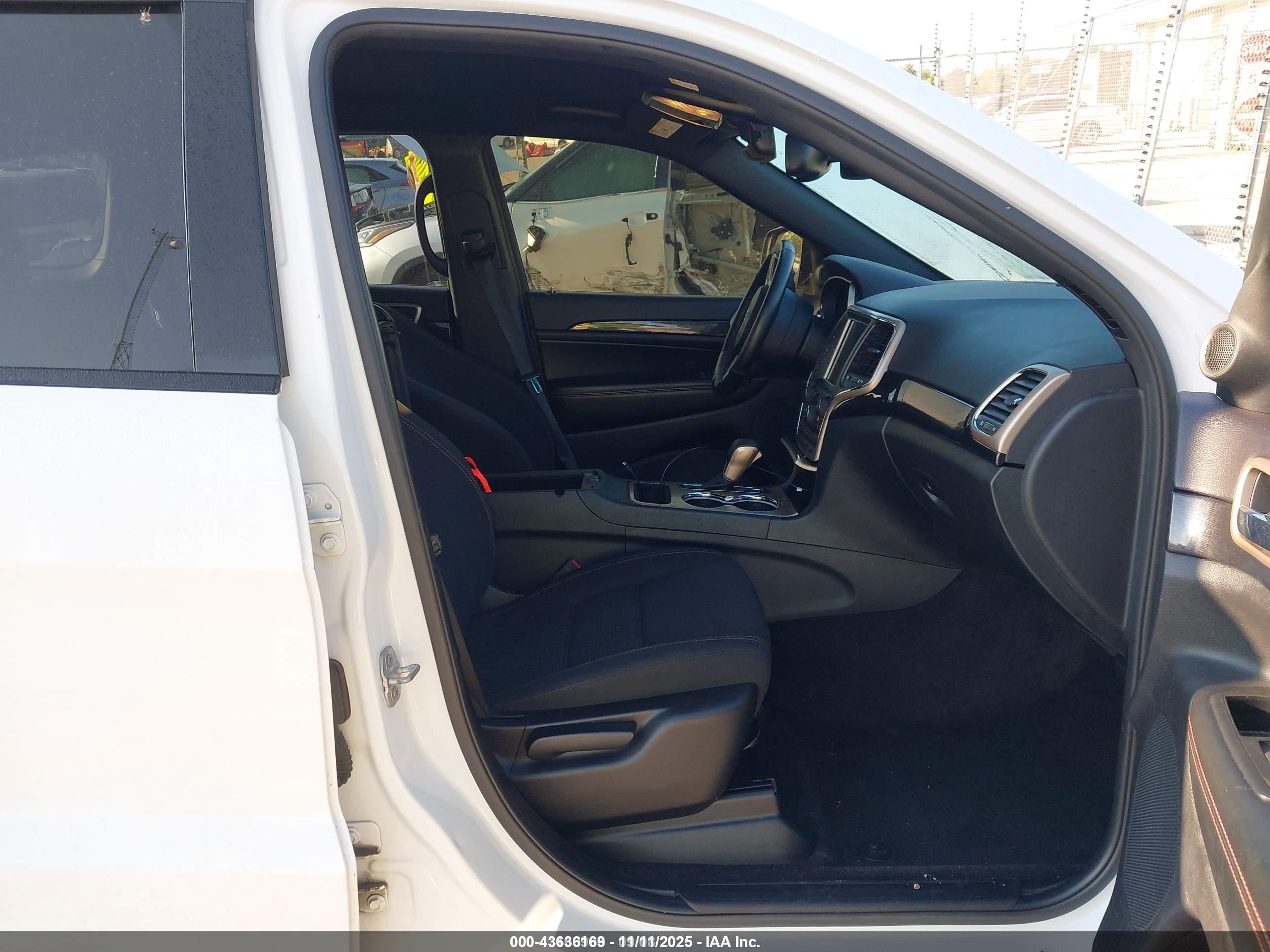 JEEP GRAND image 5