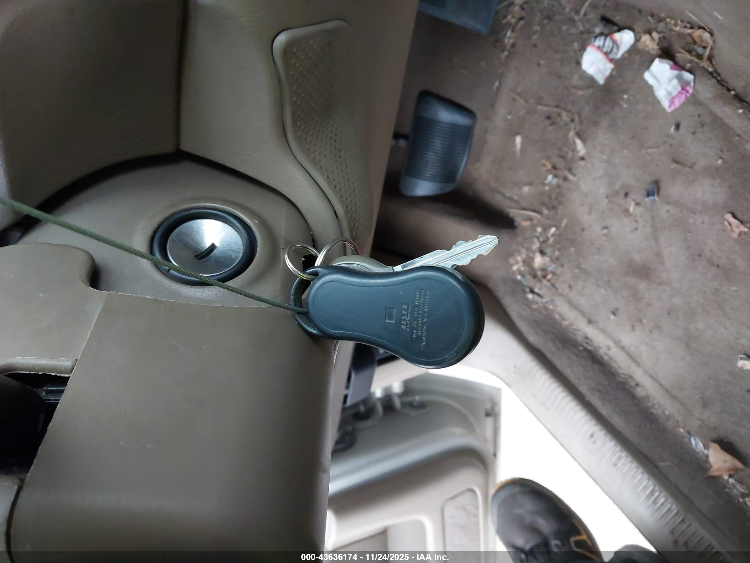 JEEP GRAND image 11
