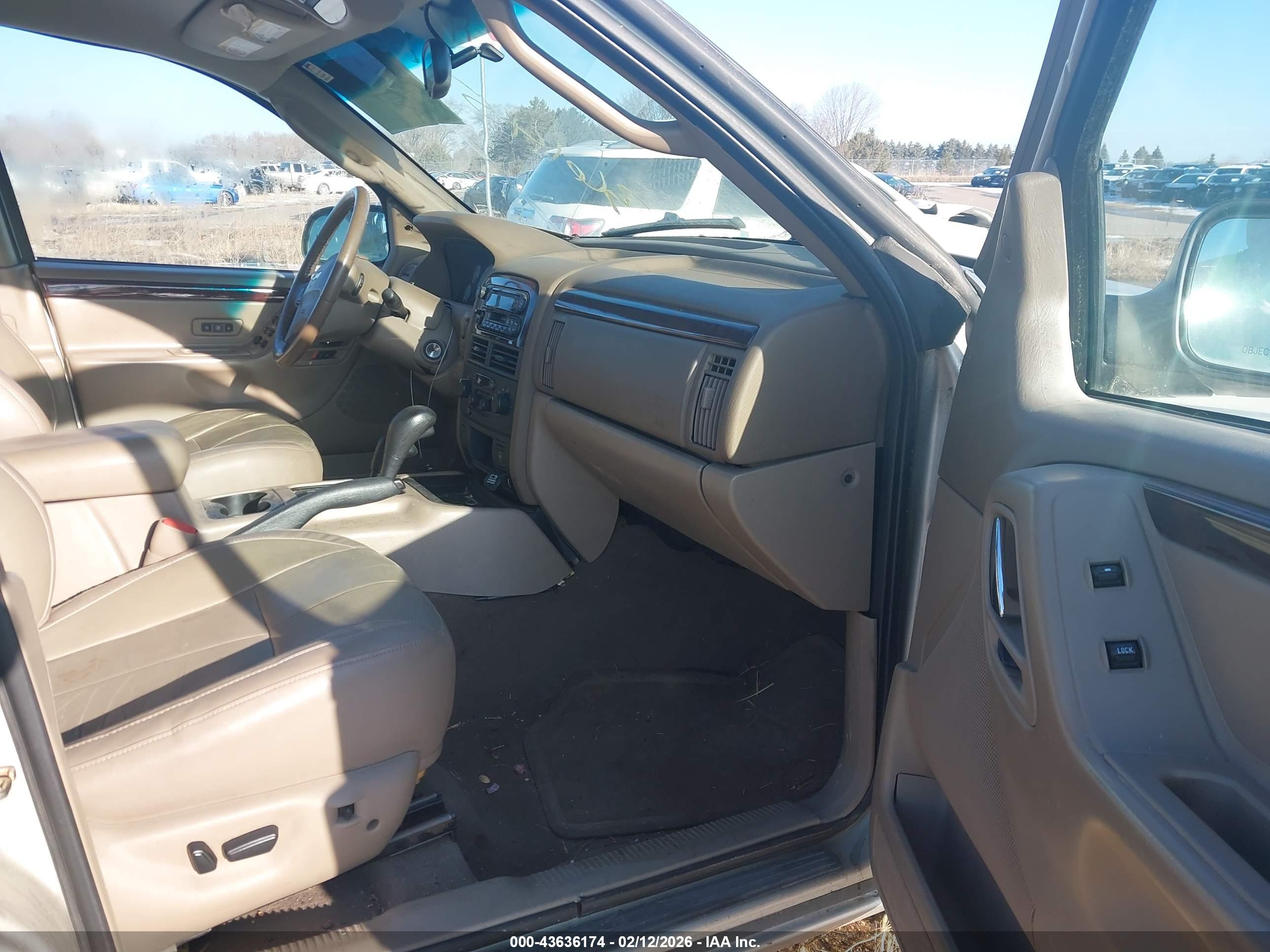 JEEP GRAND image 5