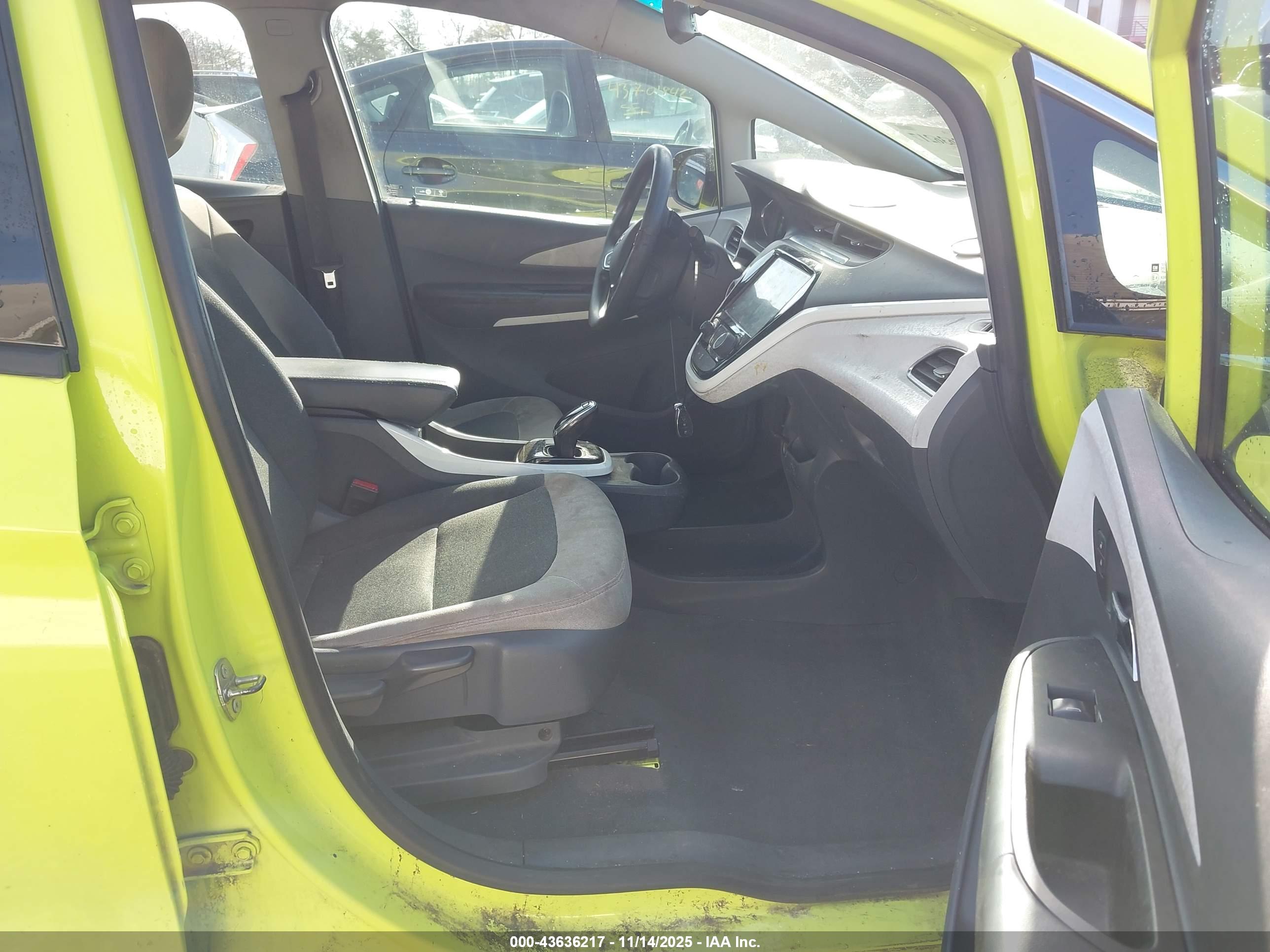CHEVROLET BOLT image 5