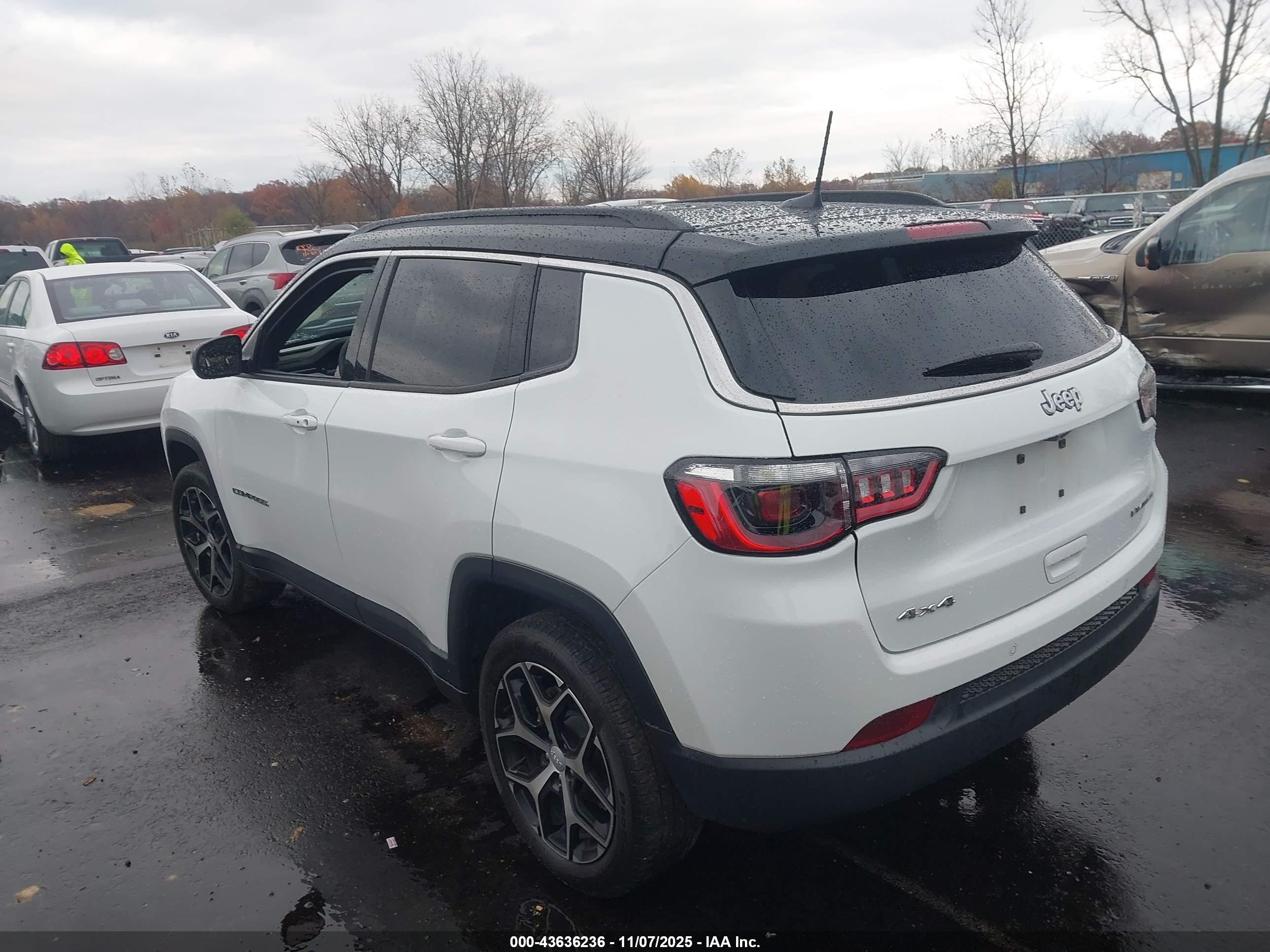 JEEP COMPASS image 3