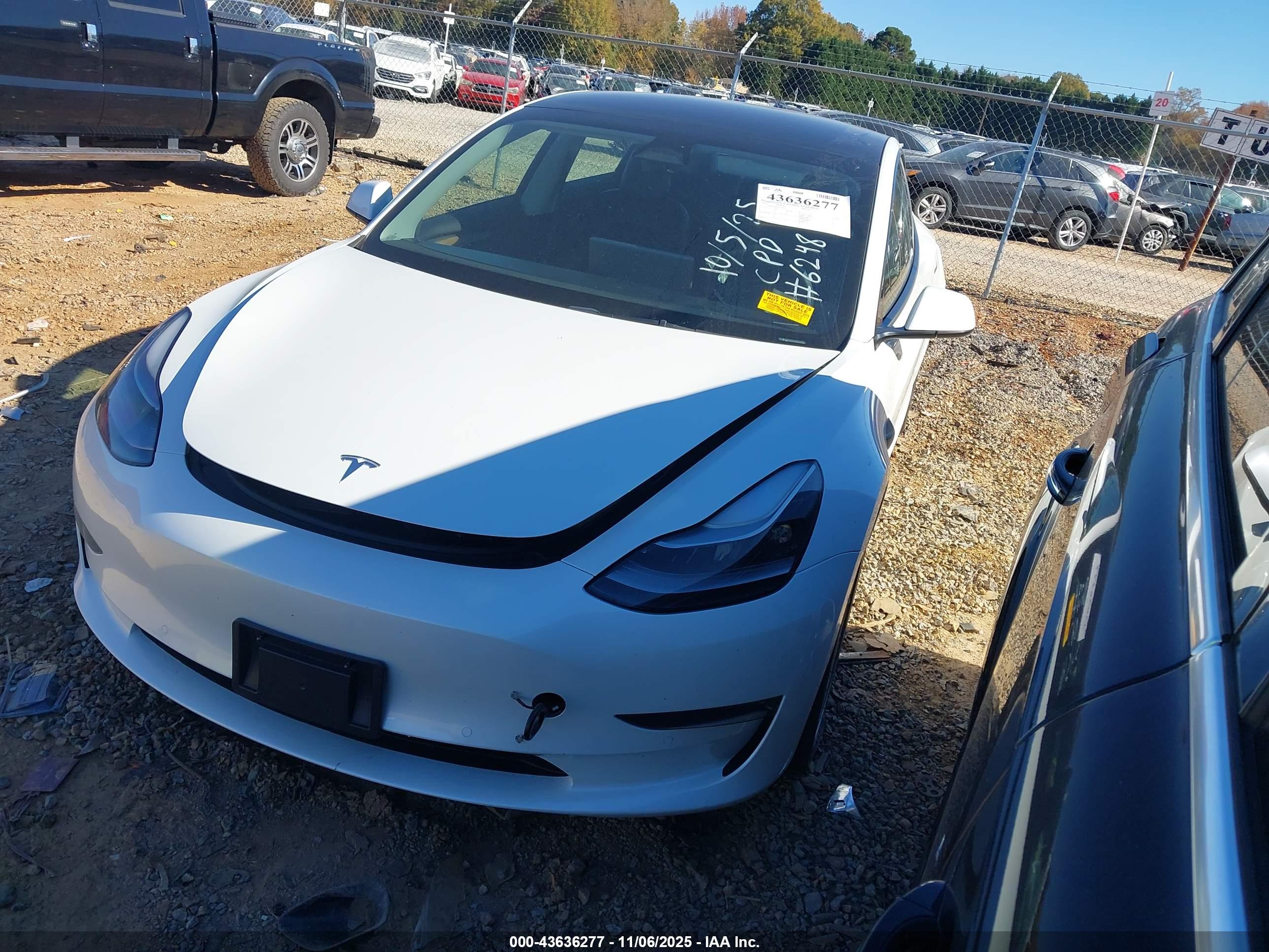 TESLA MODEL image 2