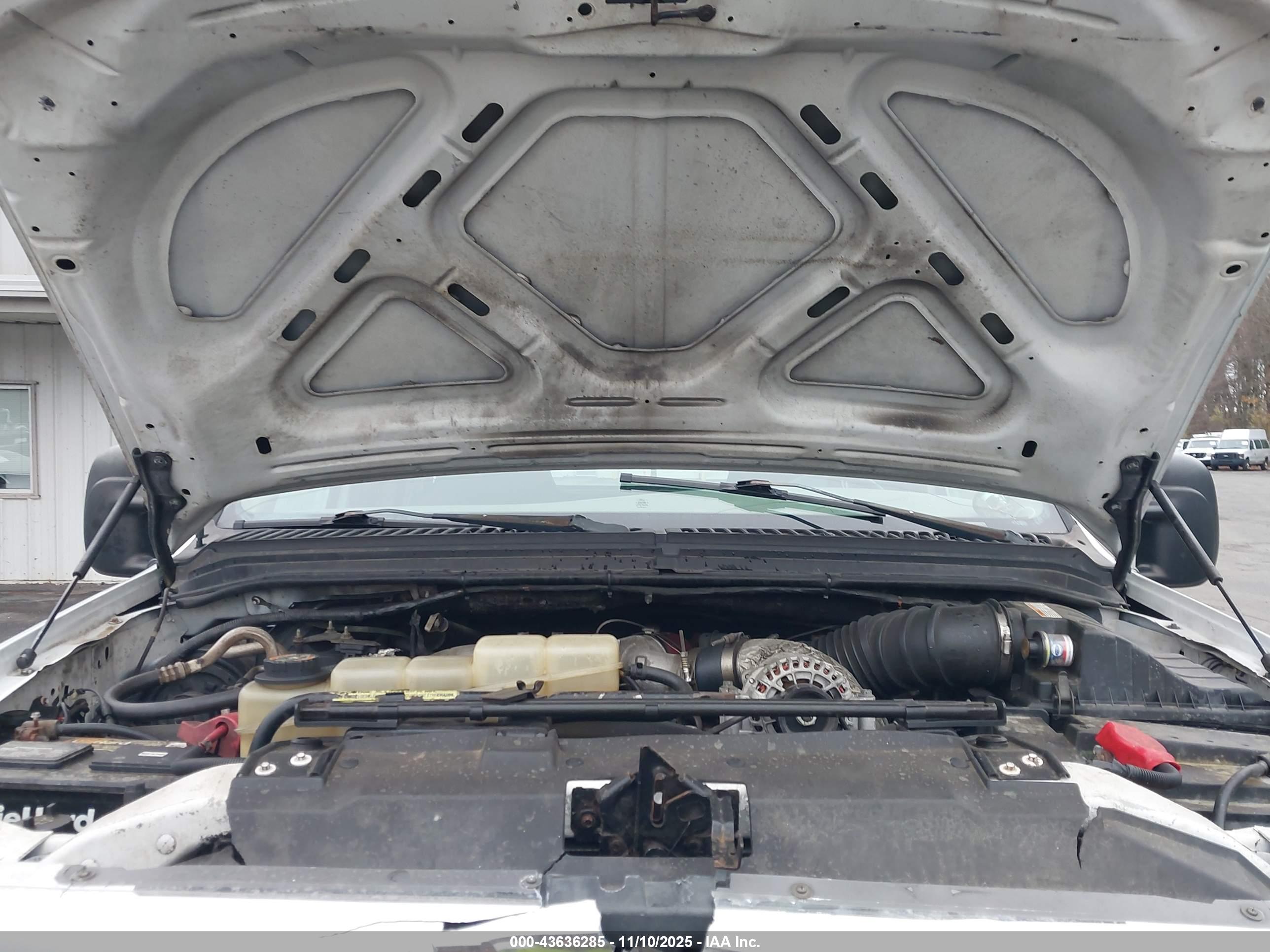 FORD F-250 image 10