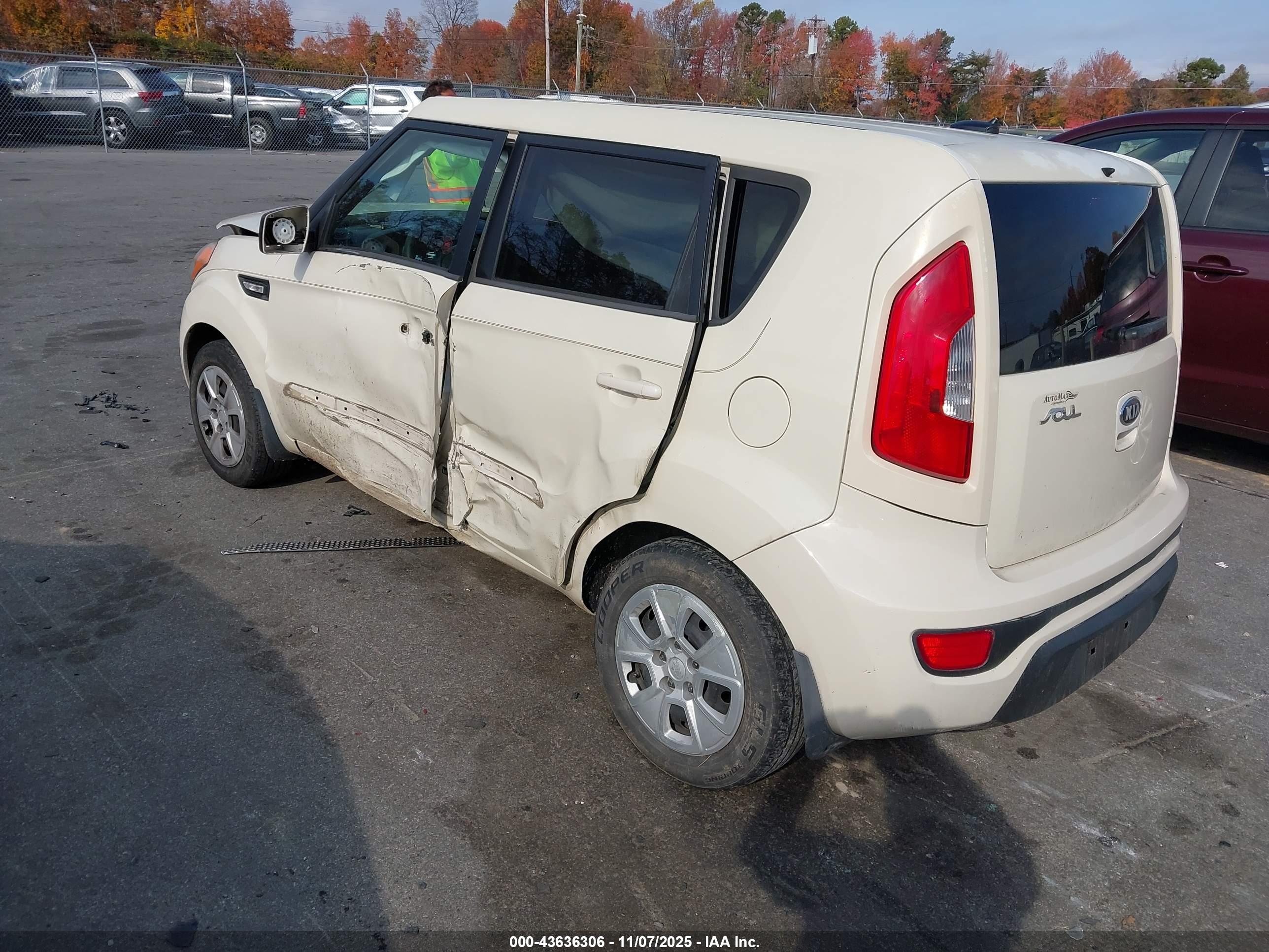 KIA SOUL image 3