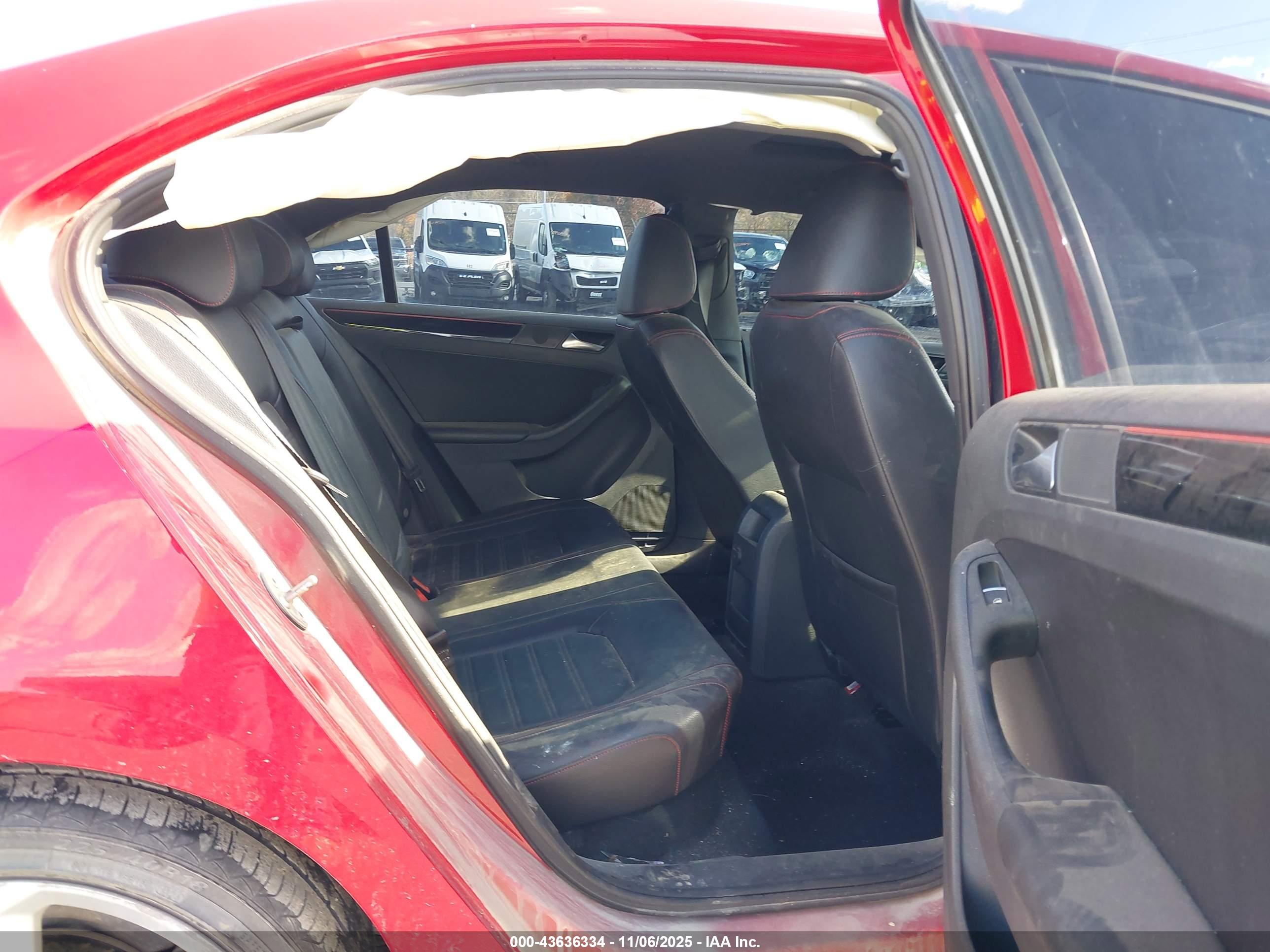 VOLKSWAGEN JETTA image 8