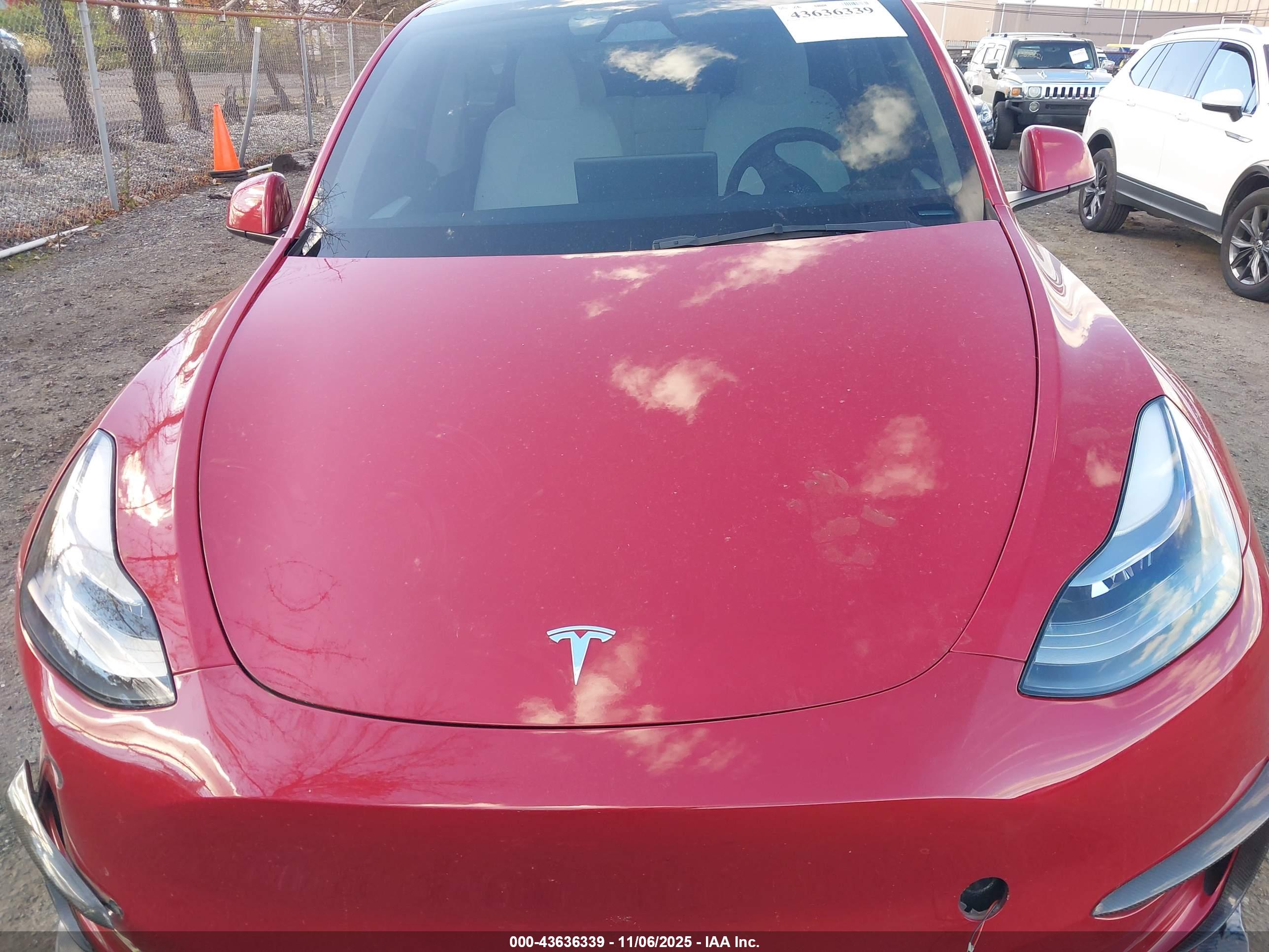 TESLA MODEL image 10