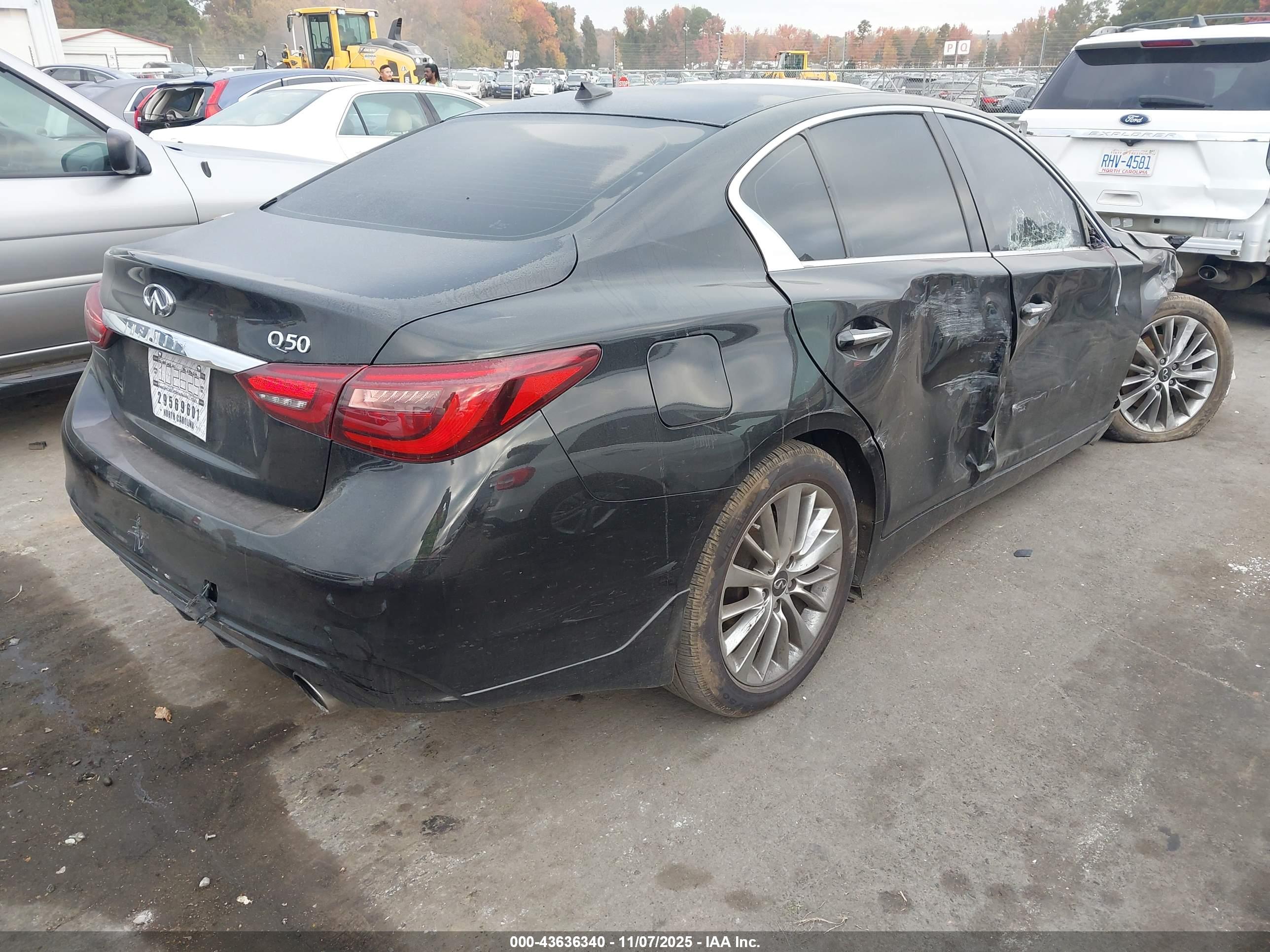 INFINITI Q50 image 4