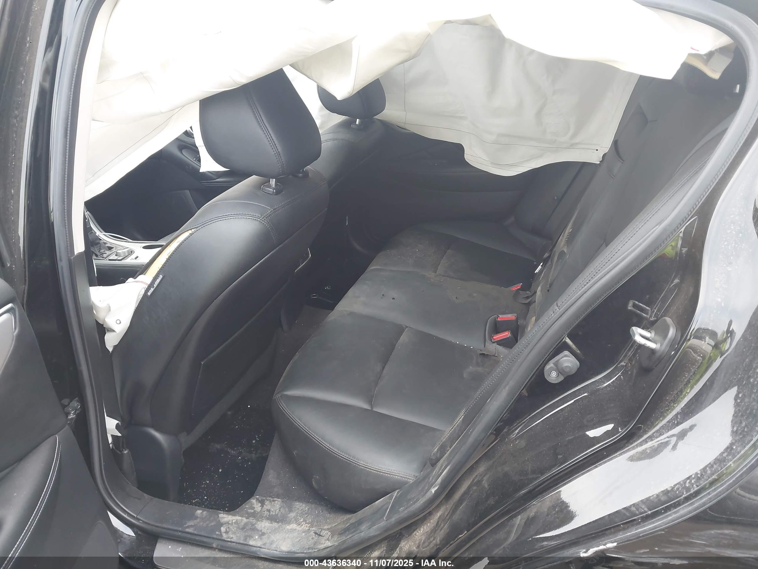 INFINITI Q50 image 8