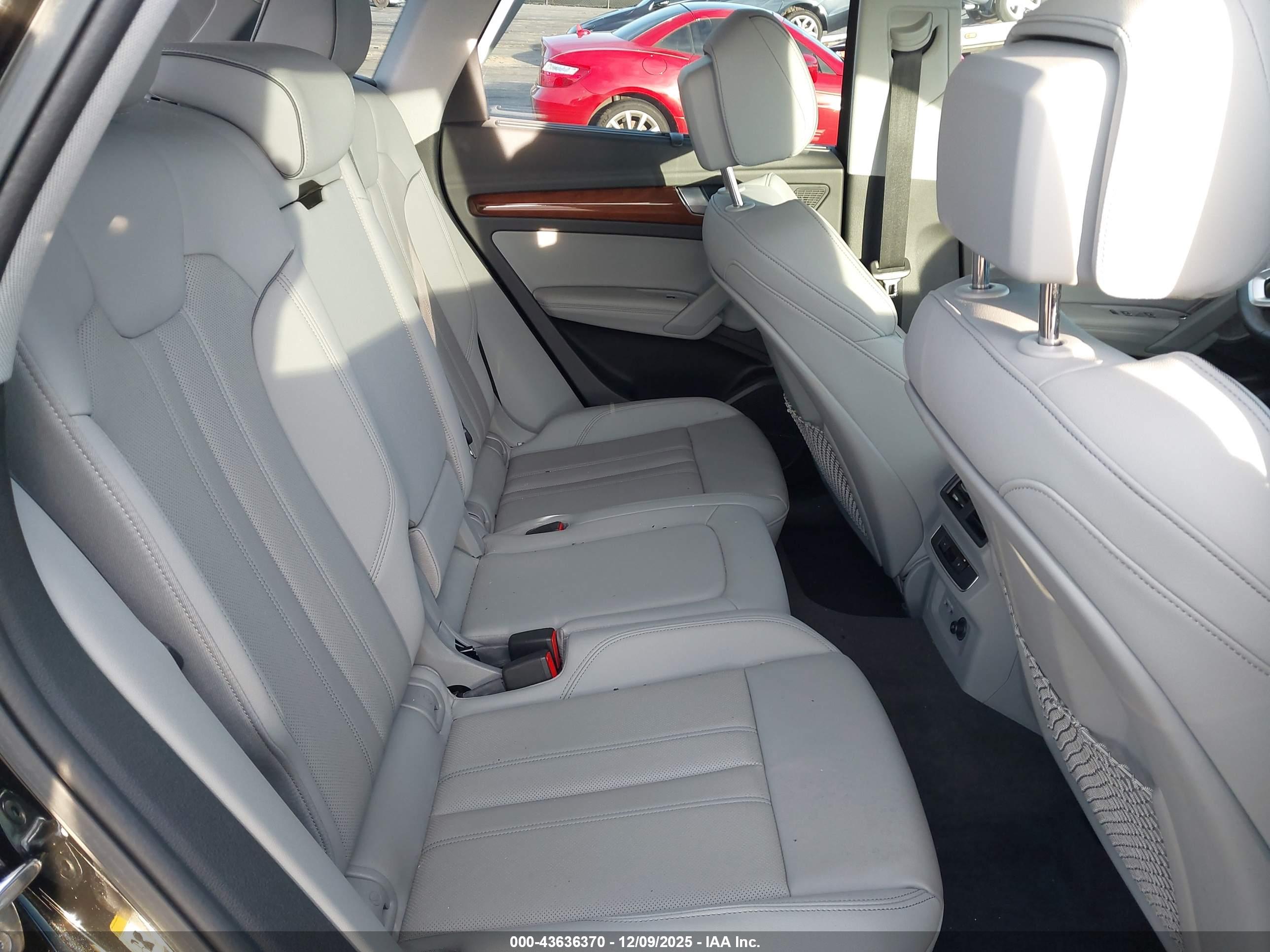 AUDI Q5 image 8