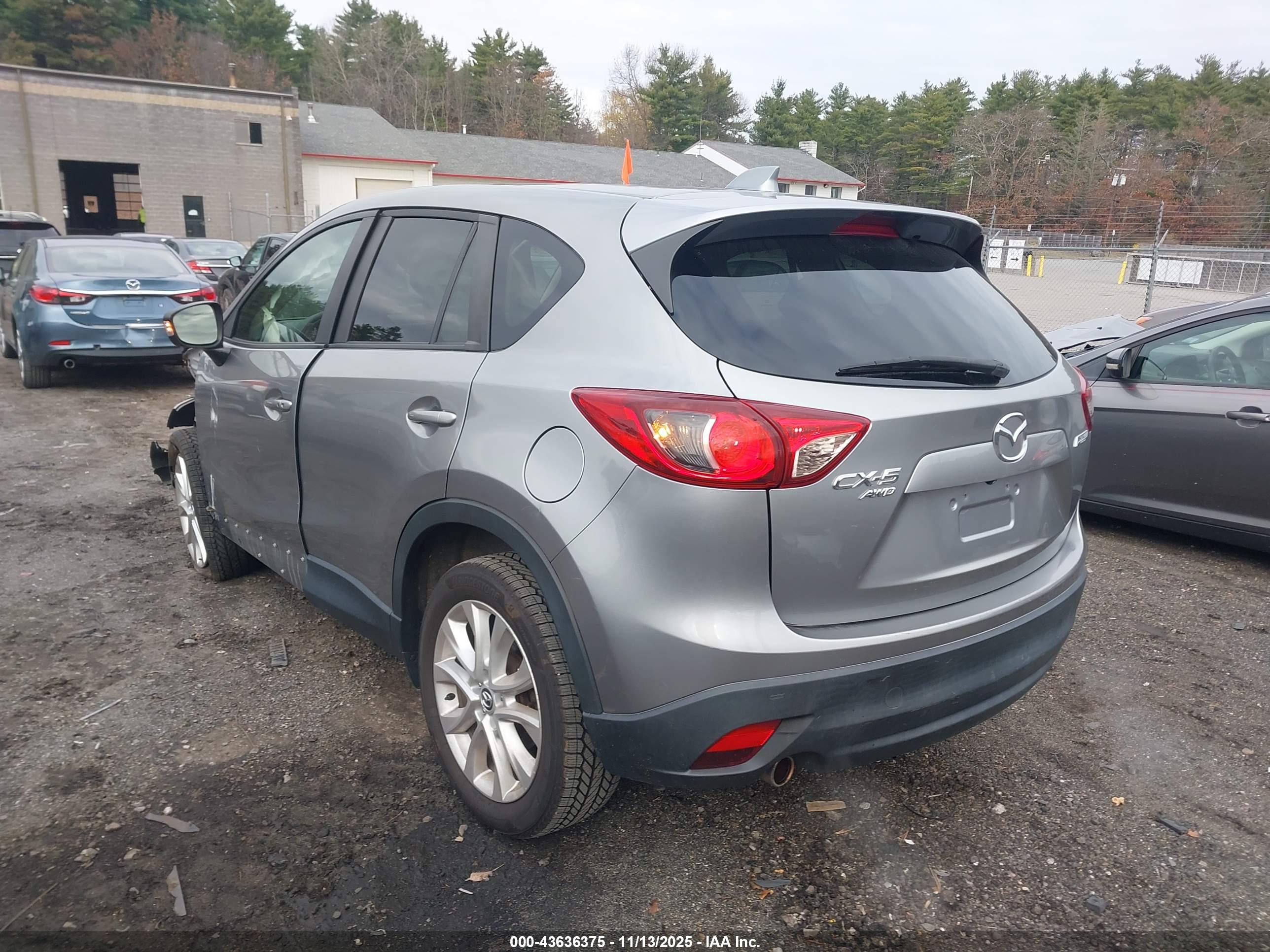 MAZDA CX-5 image 3
