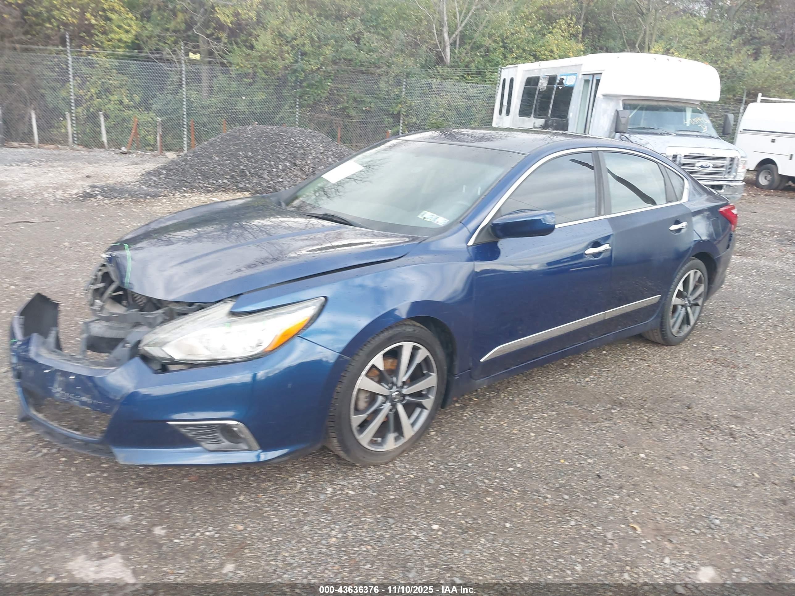 NISSAN ALTIMA image 2