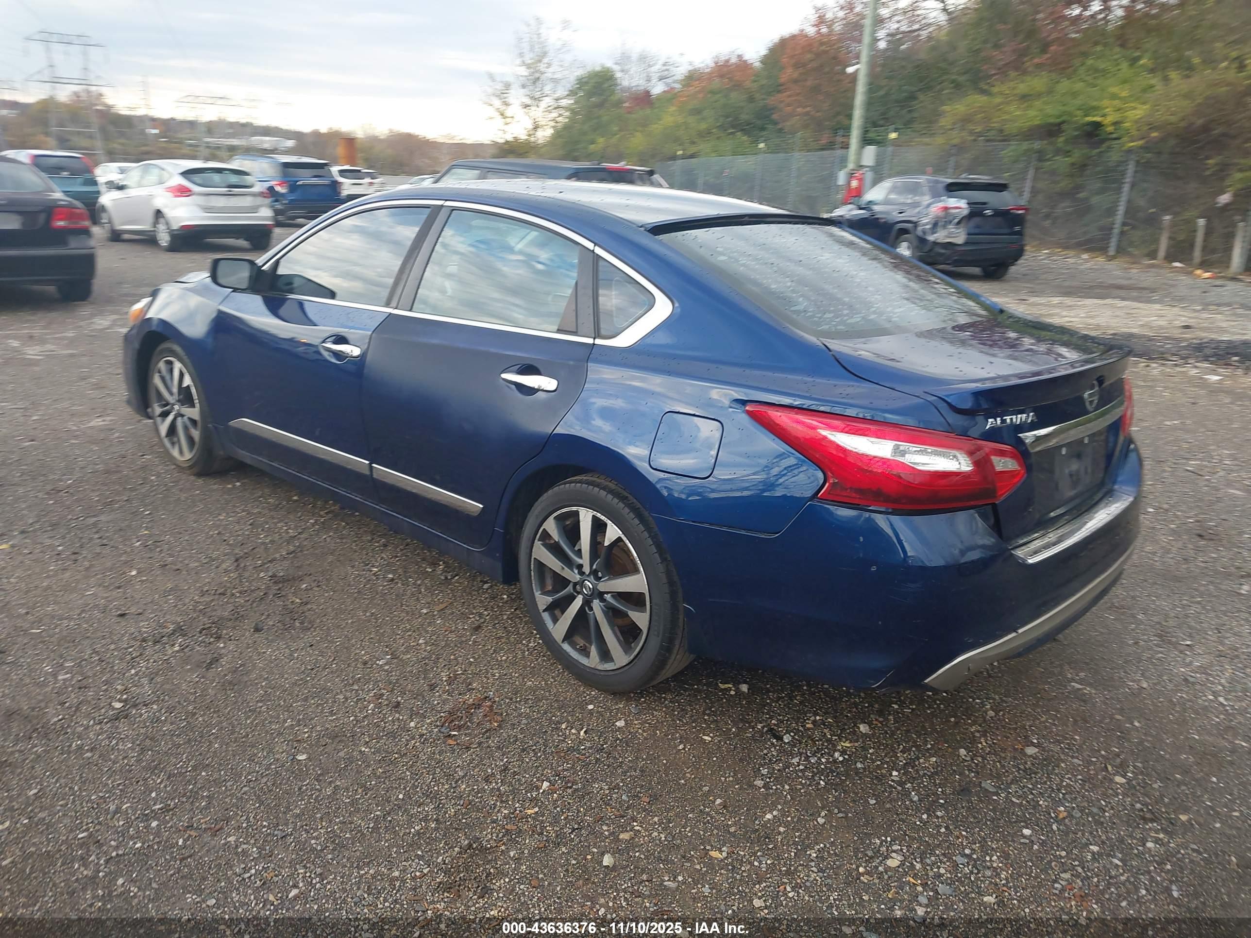 NISSAN ALTIMA image 3