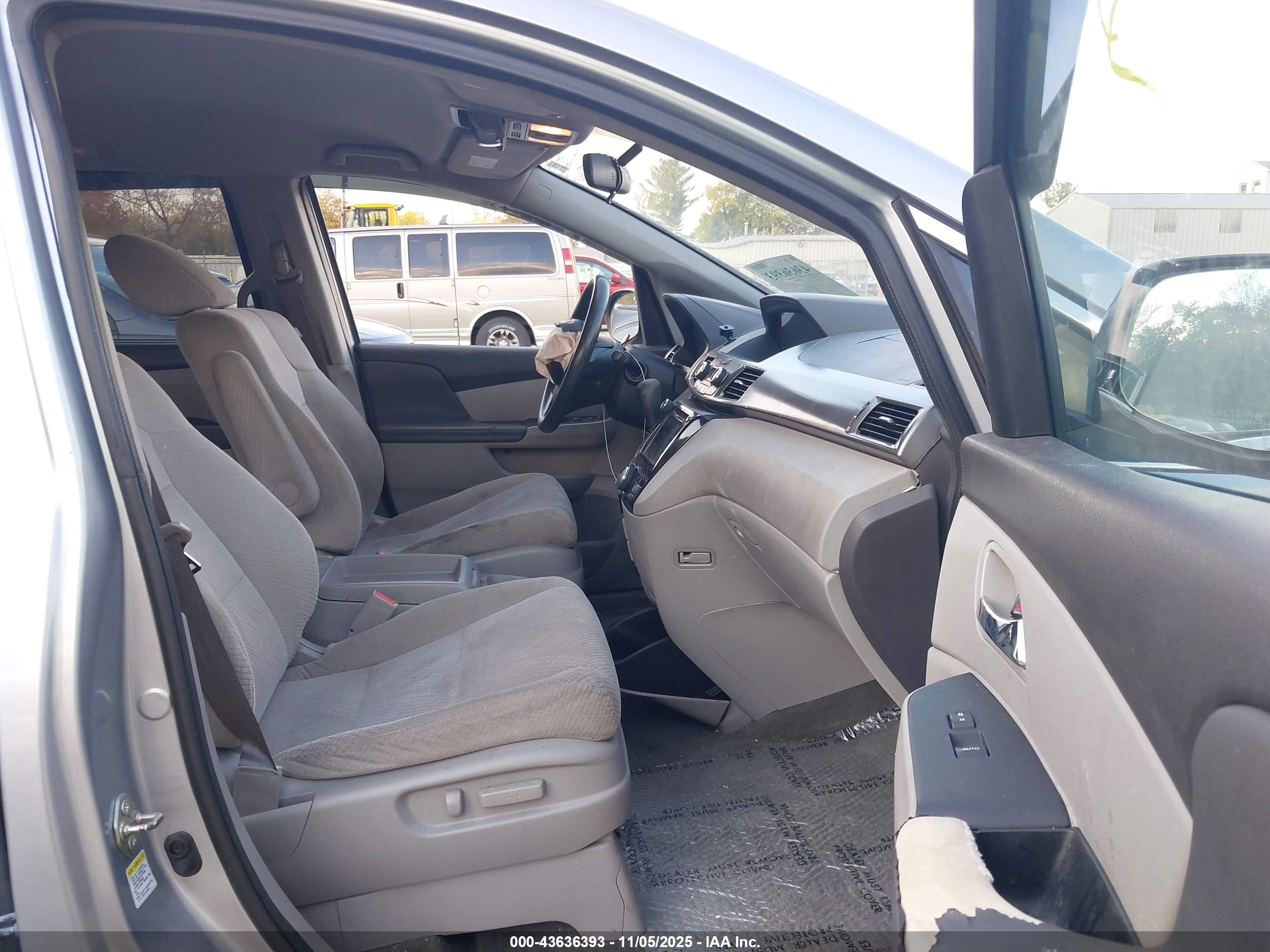 HONDA ODYSSEY image 5