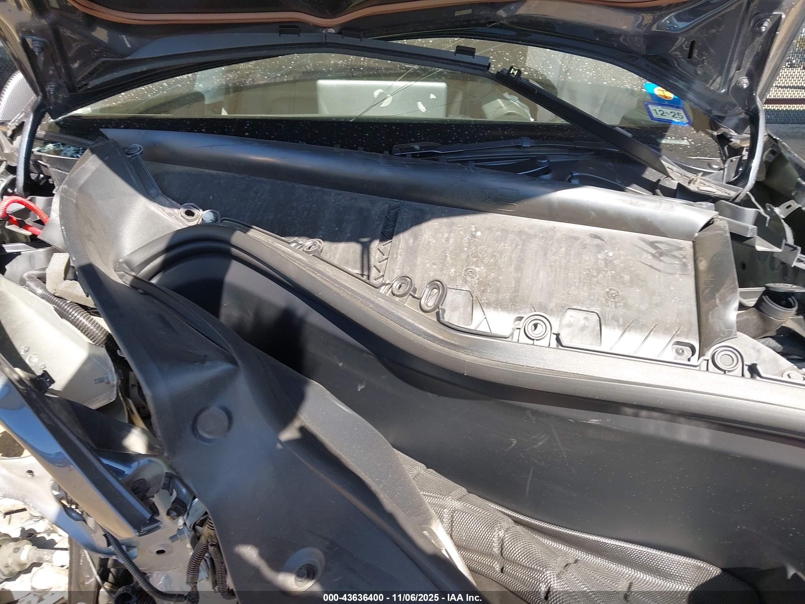 TESLA MODEL image 10