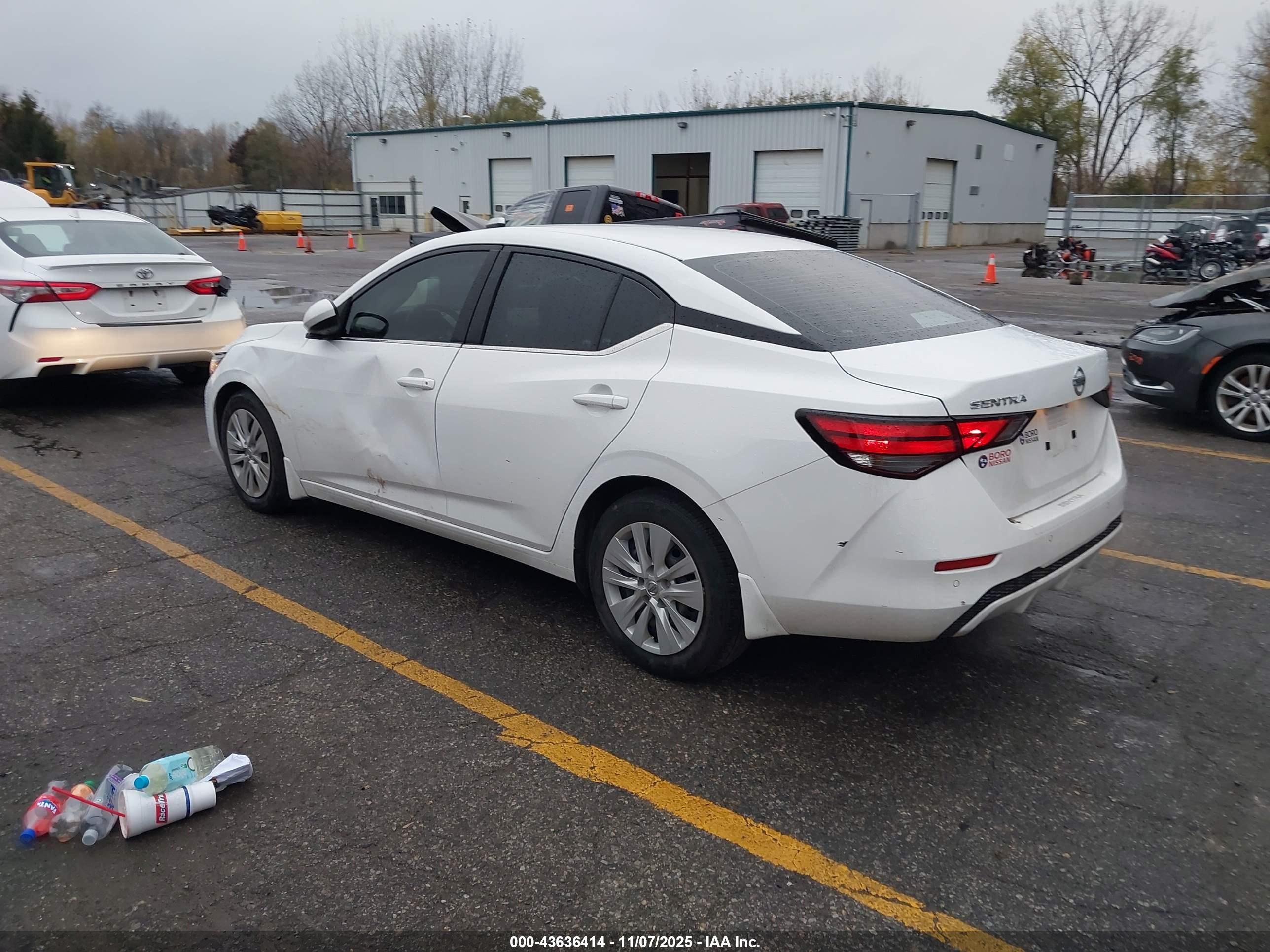 NISSAN SENTRA image 3