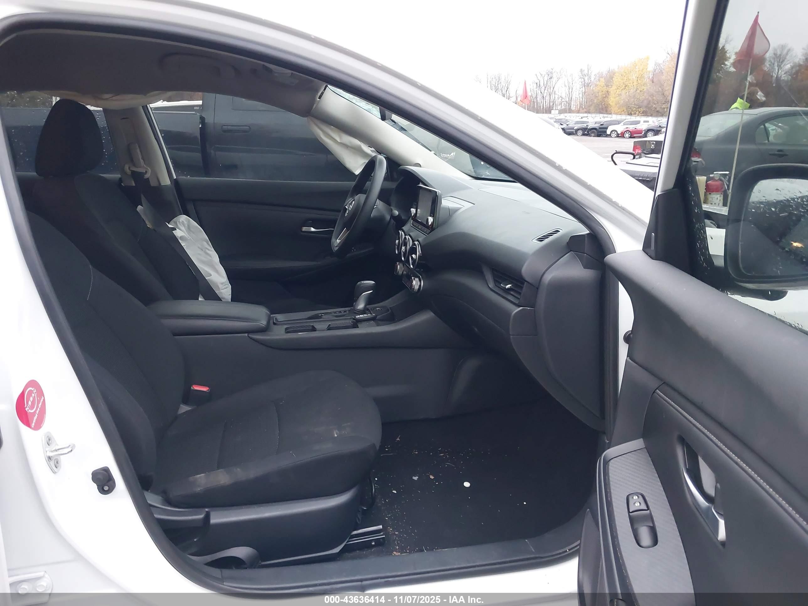 NISSAN SENTRA image 5