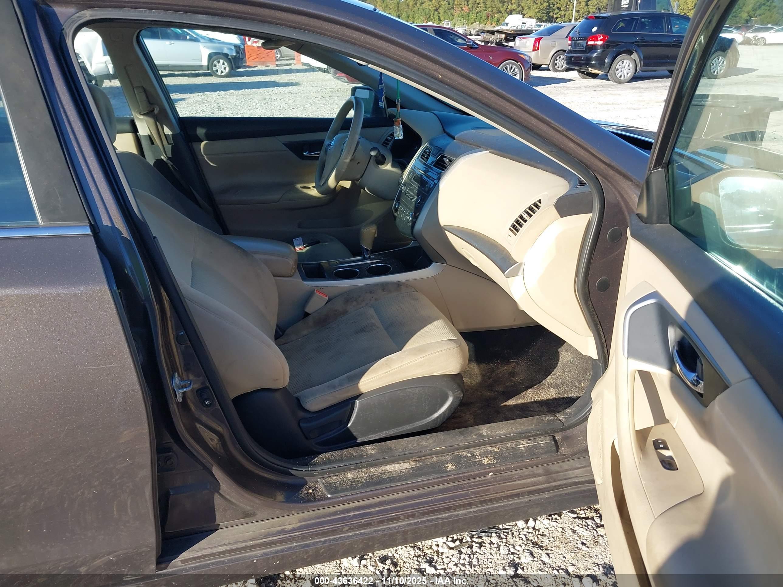 NISSAN ALTIMA image 5