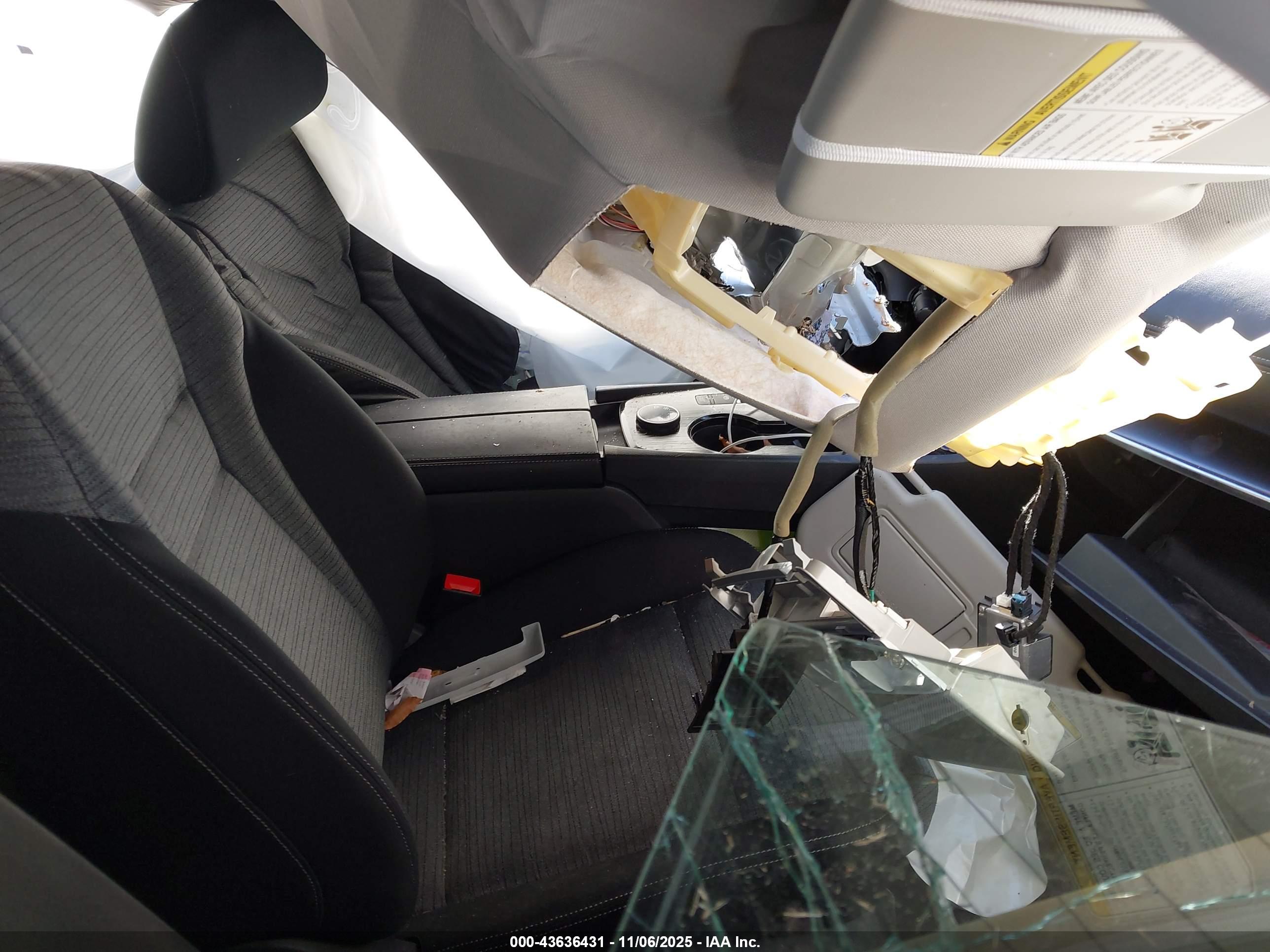 NISSAN ROGUE image 5