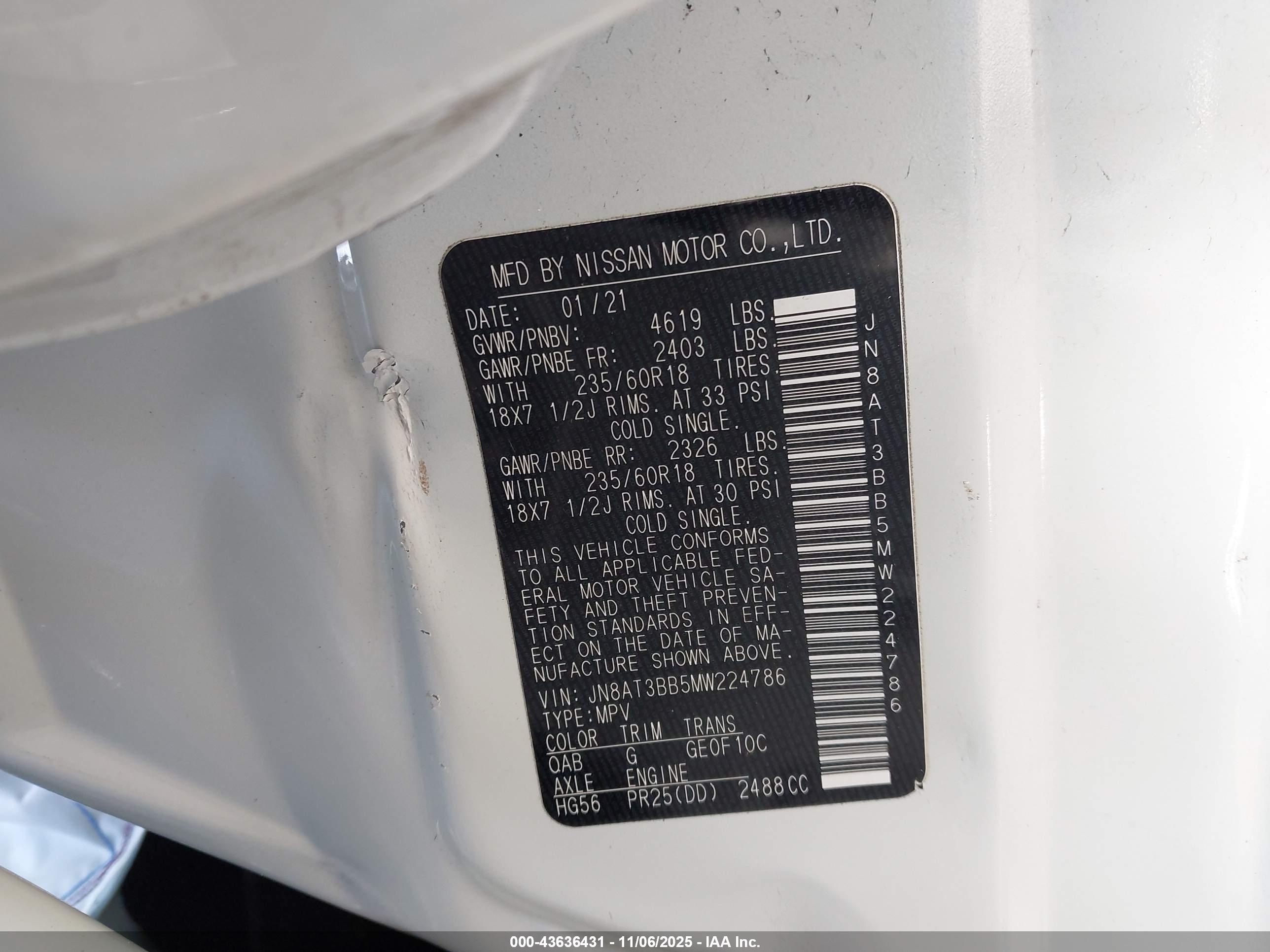 NISSAN ROGUE image 9