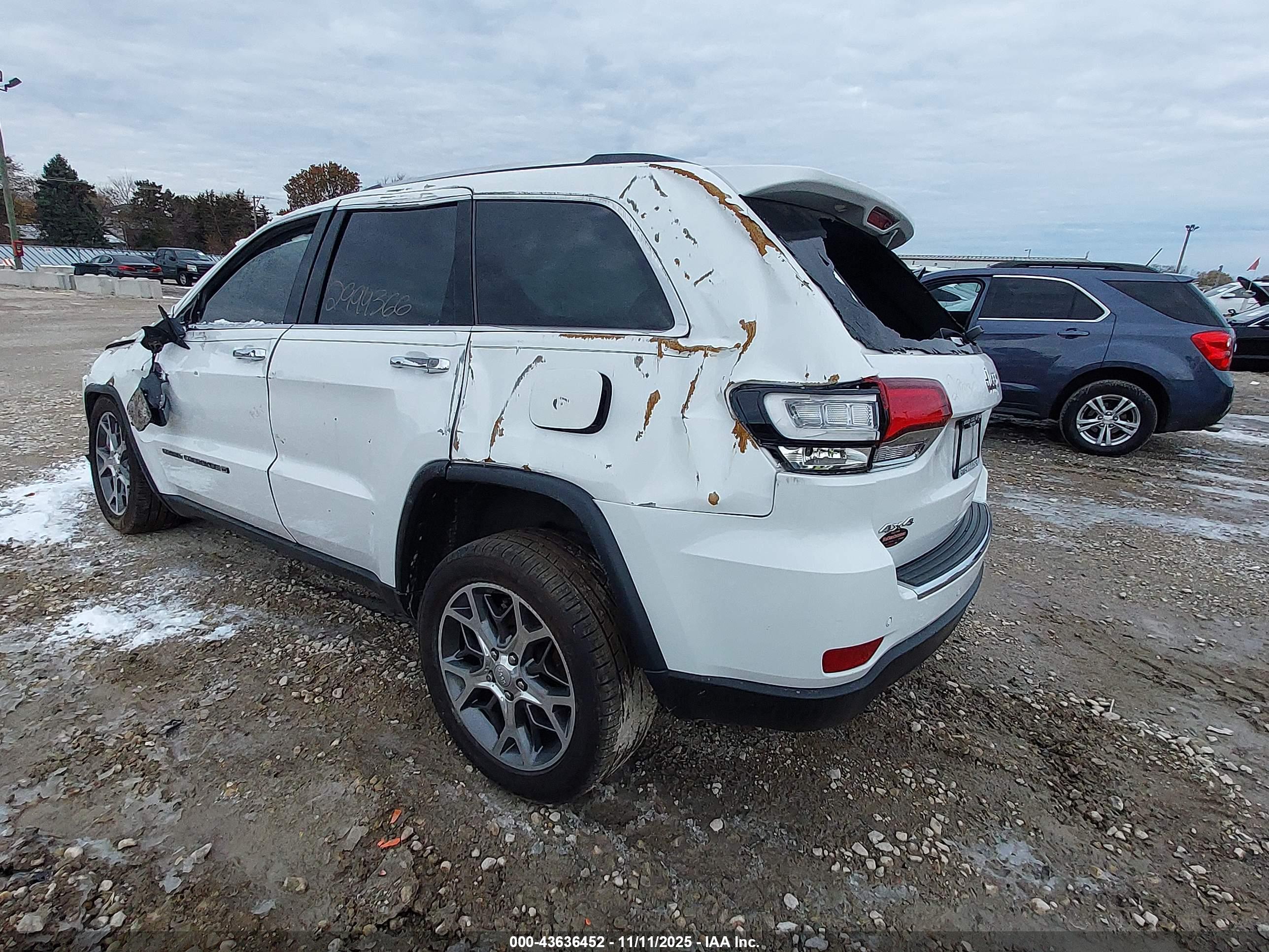JEEP GRAND image 3