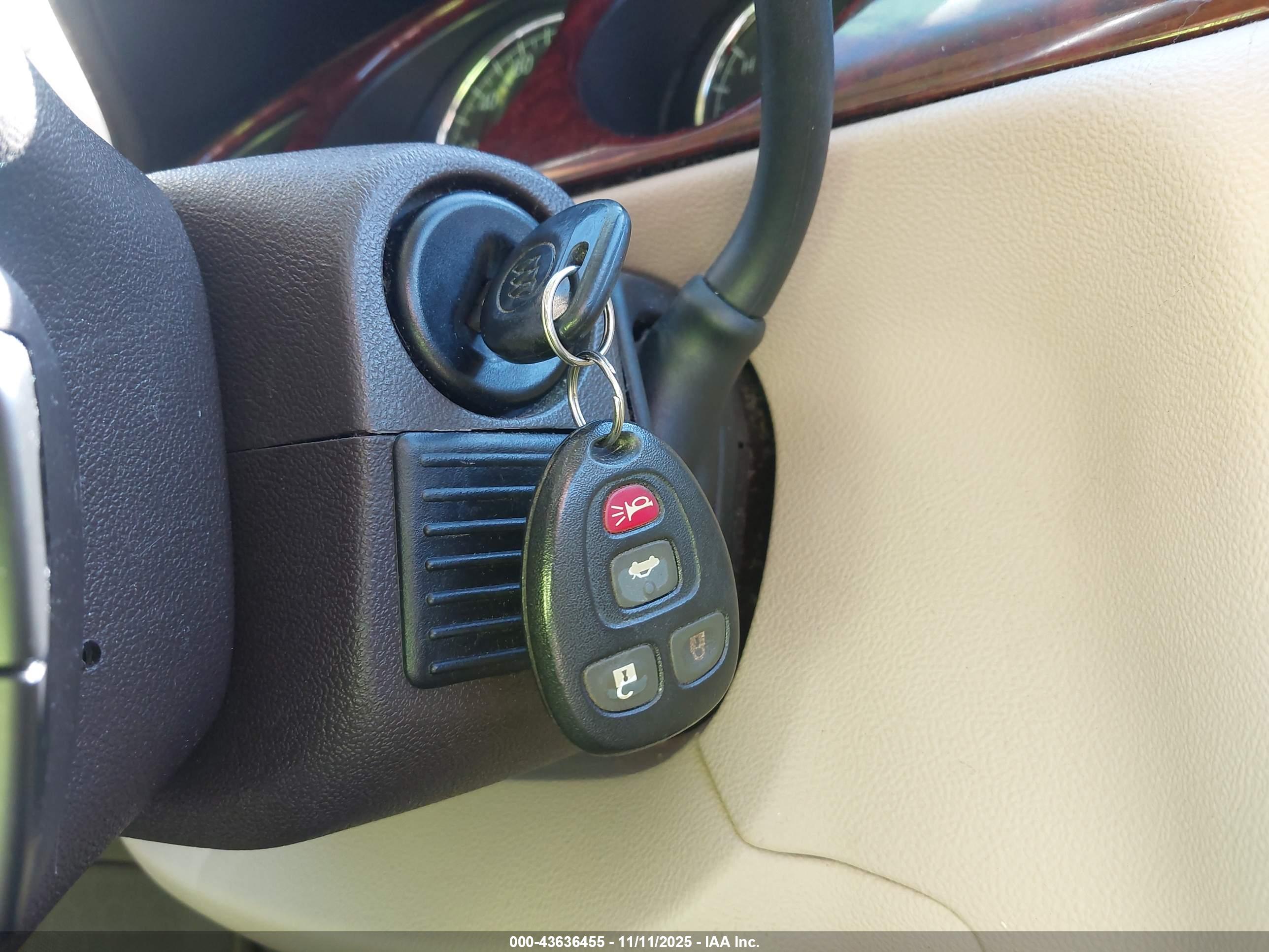 BUICK LUCERNE image 11