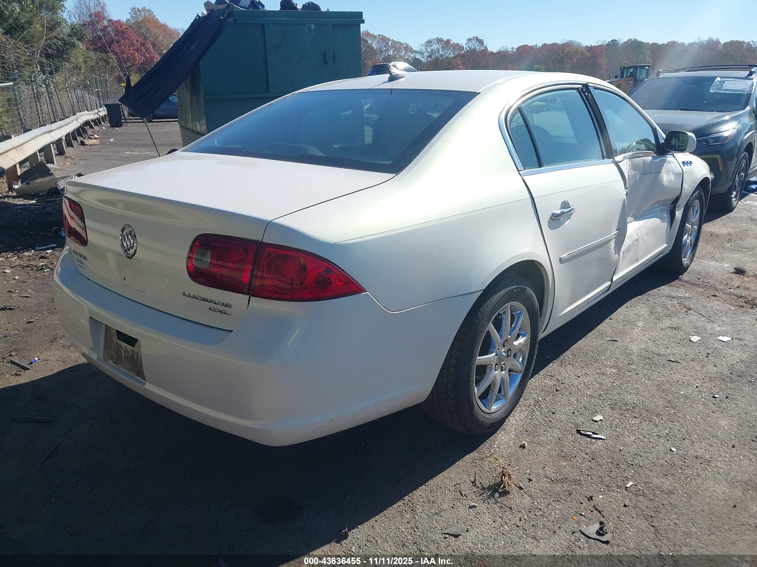 BUICK LUCERNE image 4