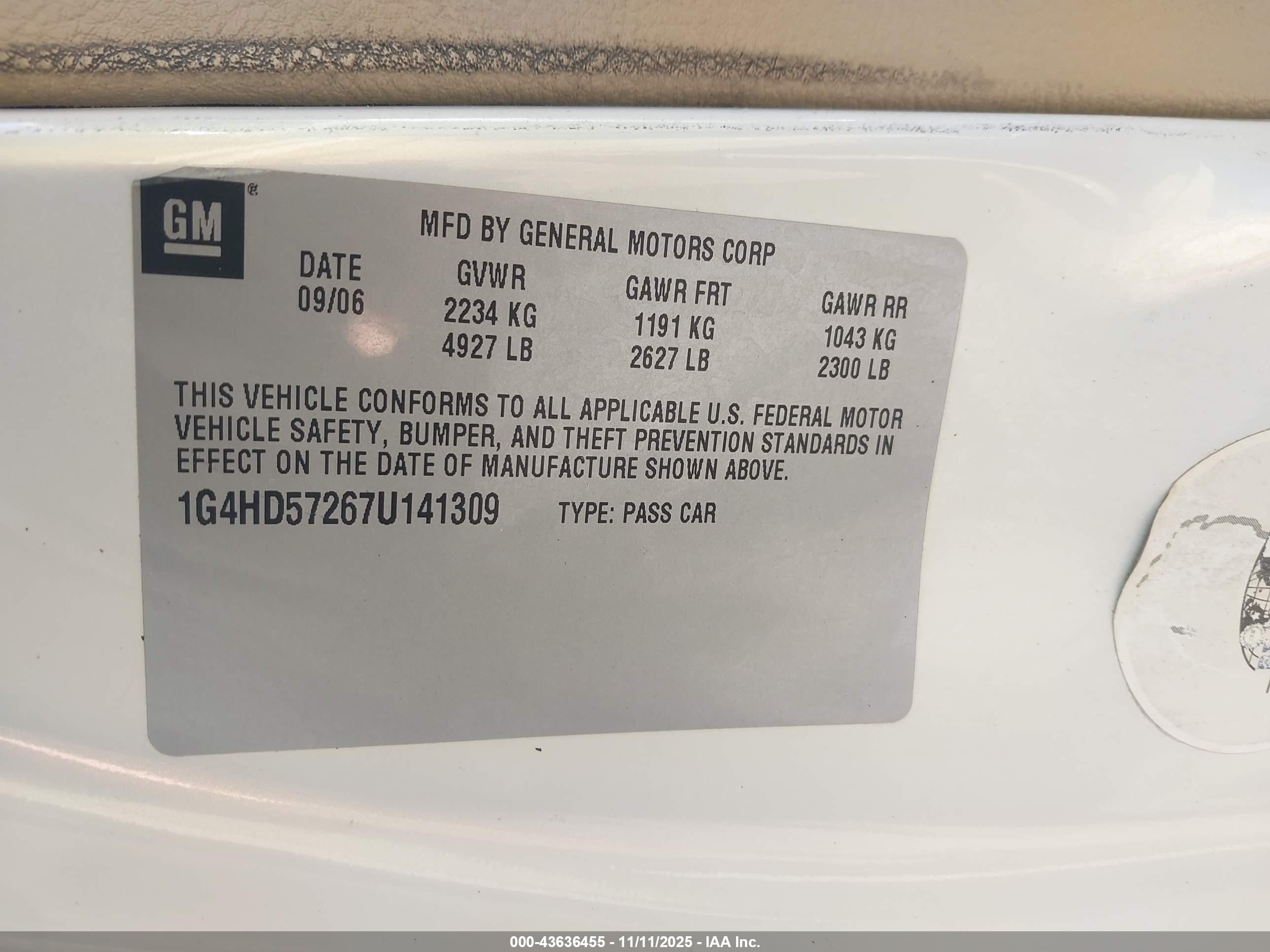 BUICK LUCERNE image 9