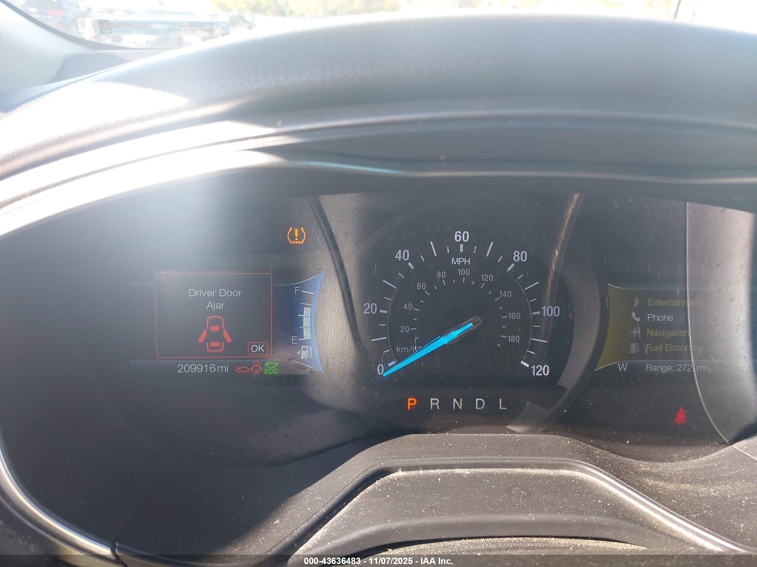 FORD FUSION image 7