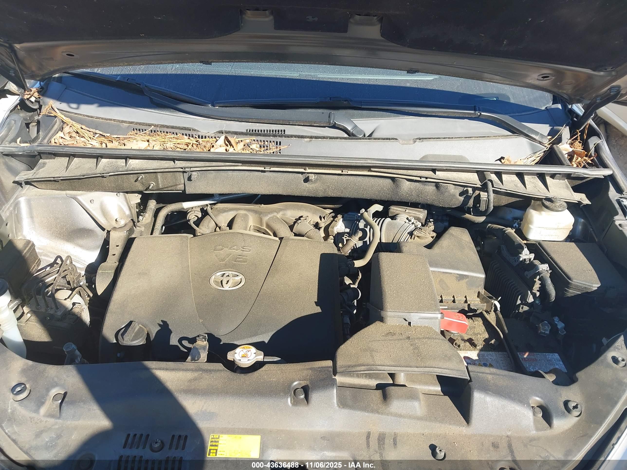 TOYOTA HIGHLANDER image 10